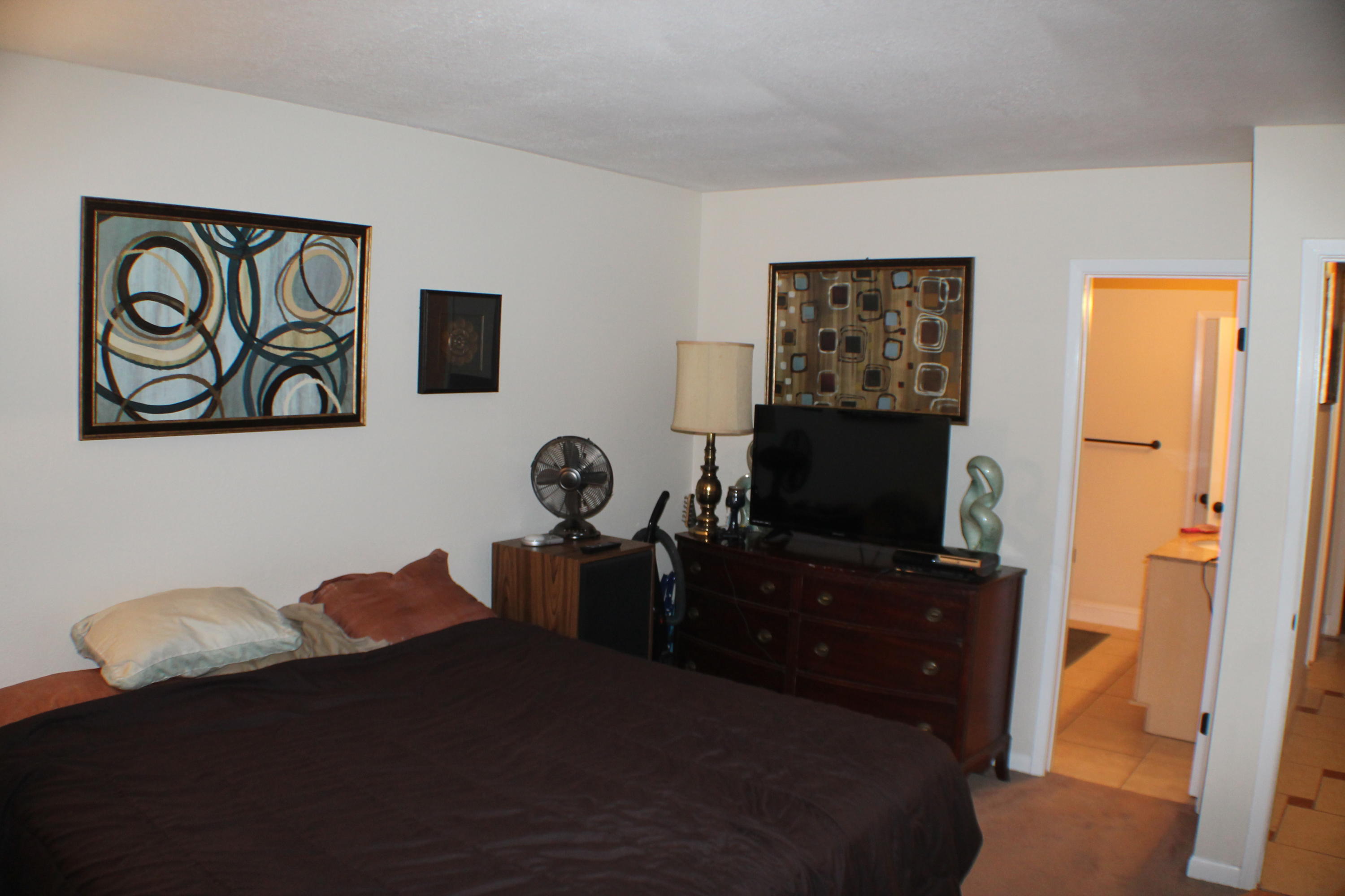 Sandalwood Manor 1st Add - Residential