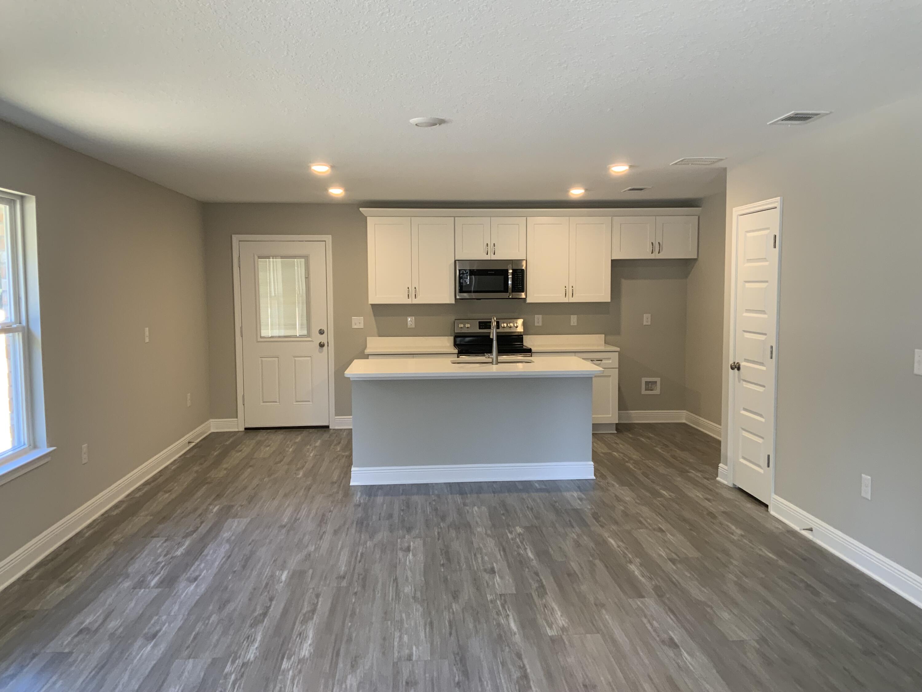 GARDEN CITY - Residential