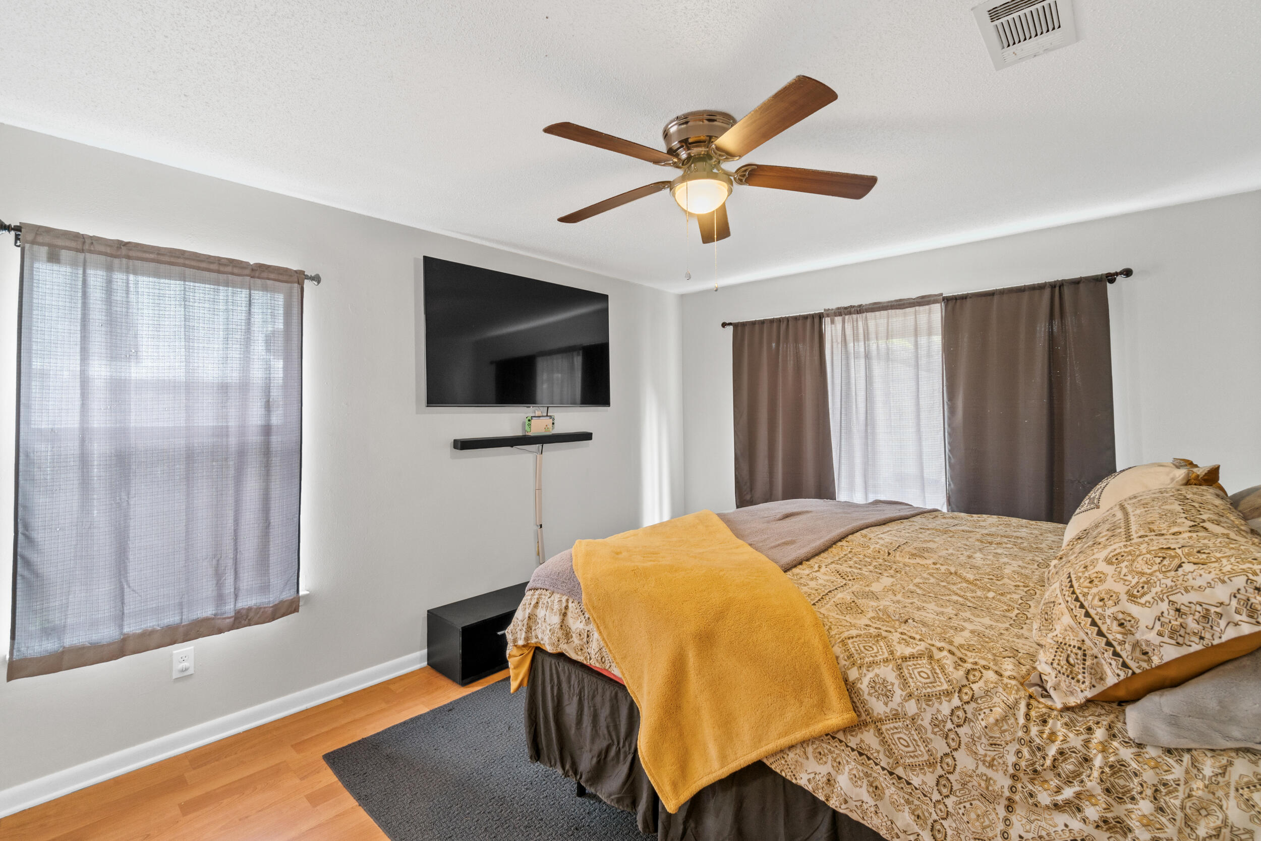 CHATEAU PRES DE LA MER - Residential