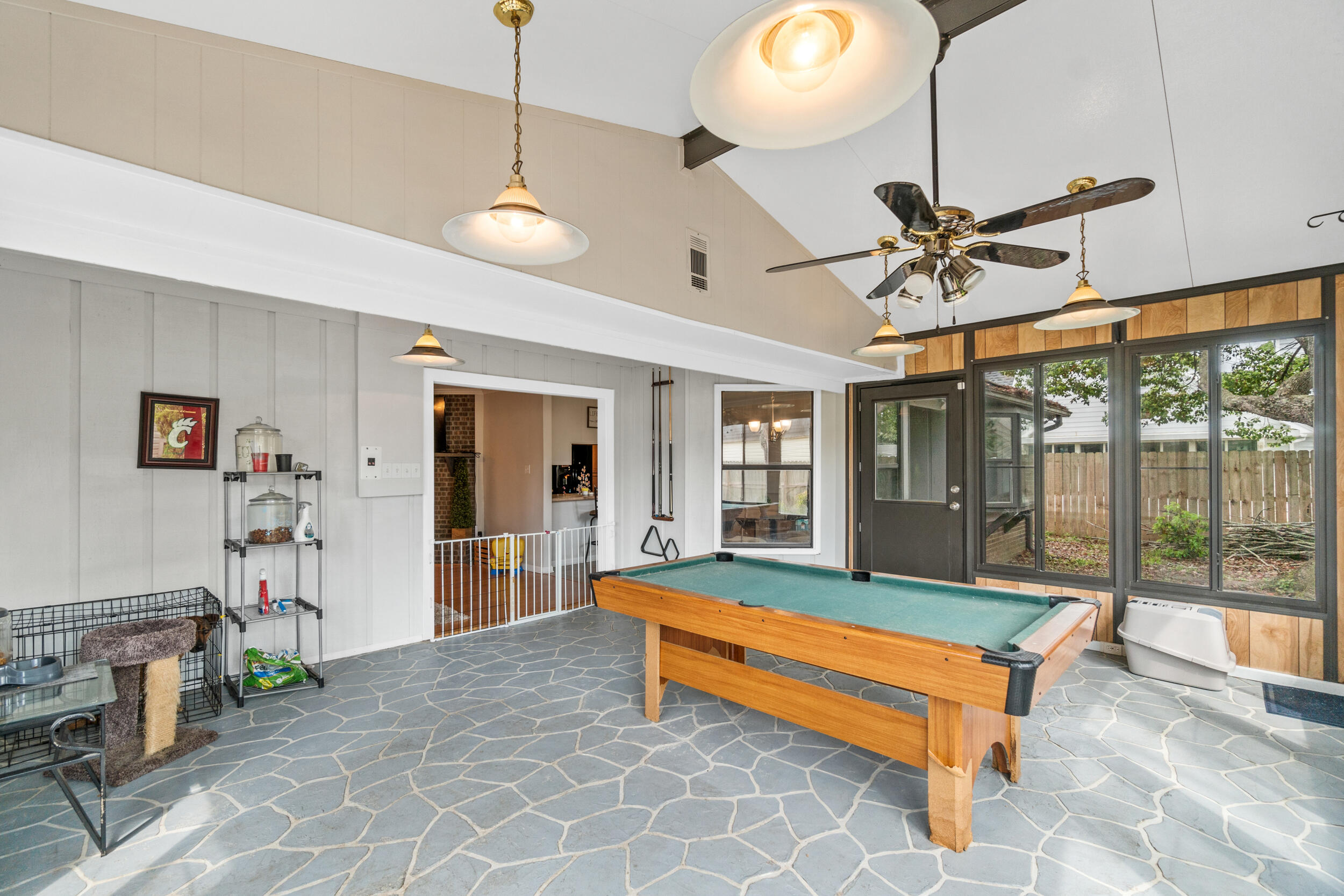 CHATEAU PRES DE LA MER - Residential