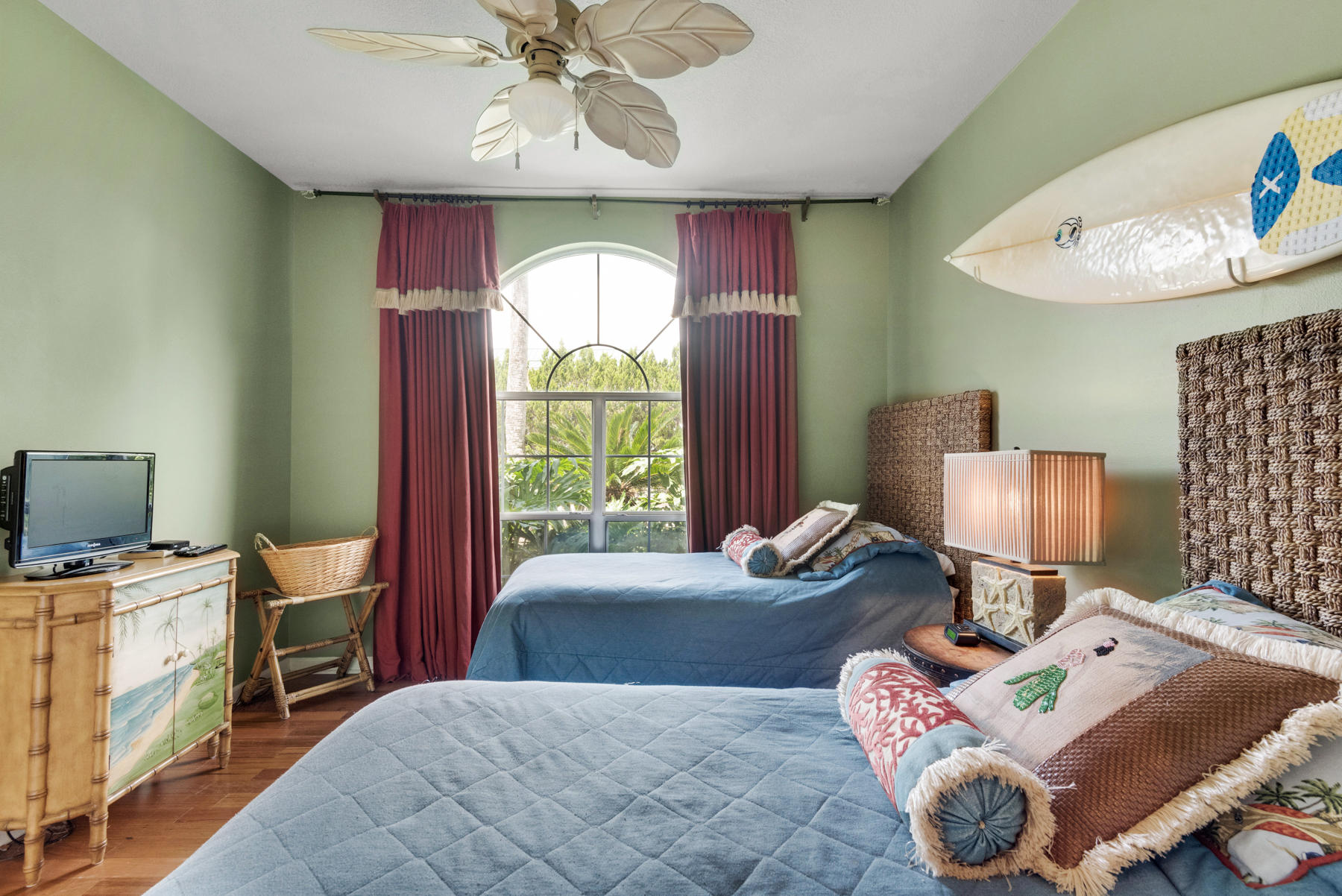 PORT OF CALL - Residential