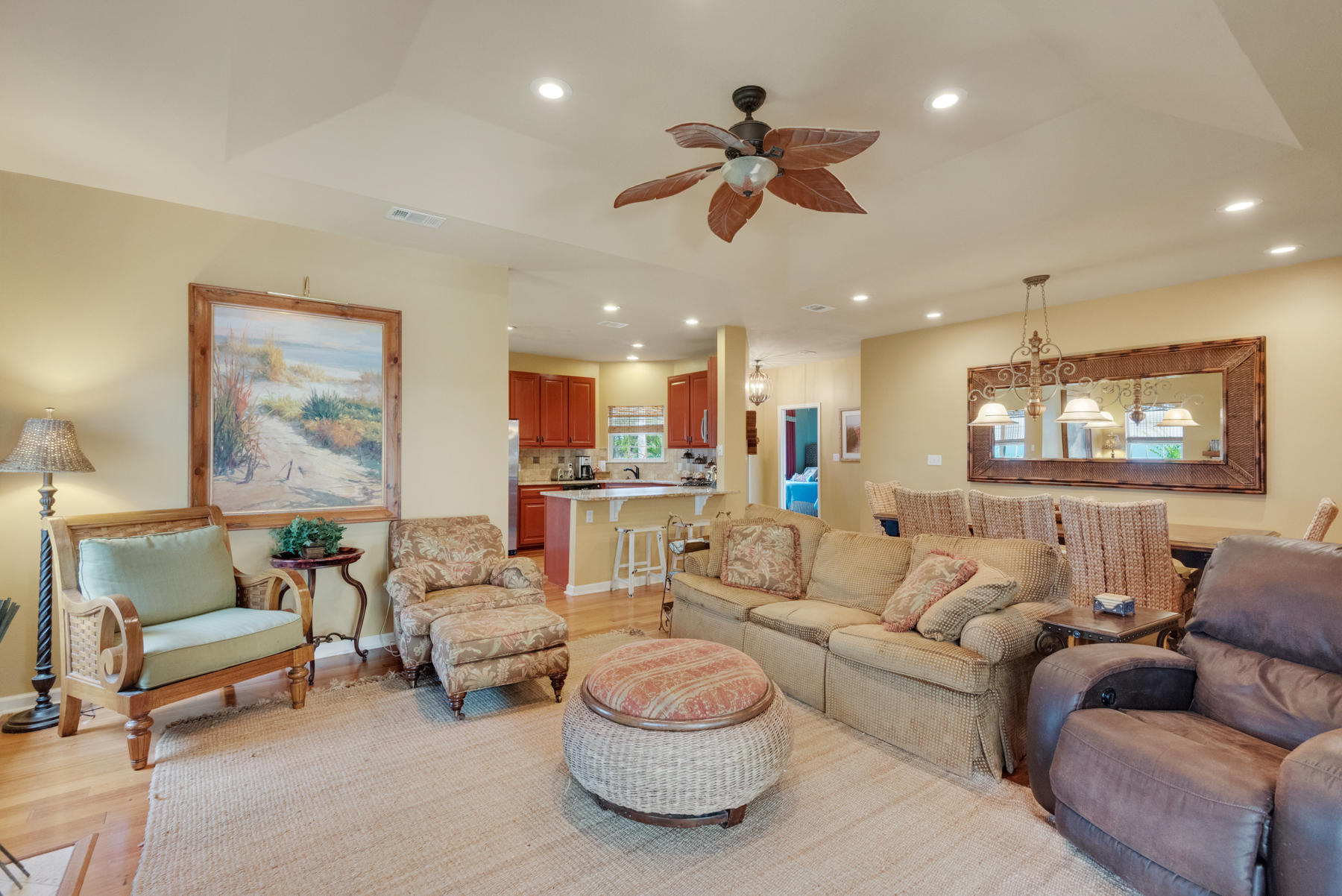 PORT OF CALL - Residential