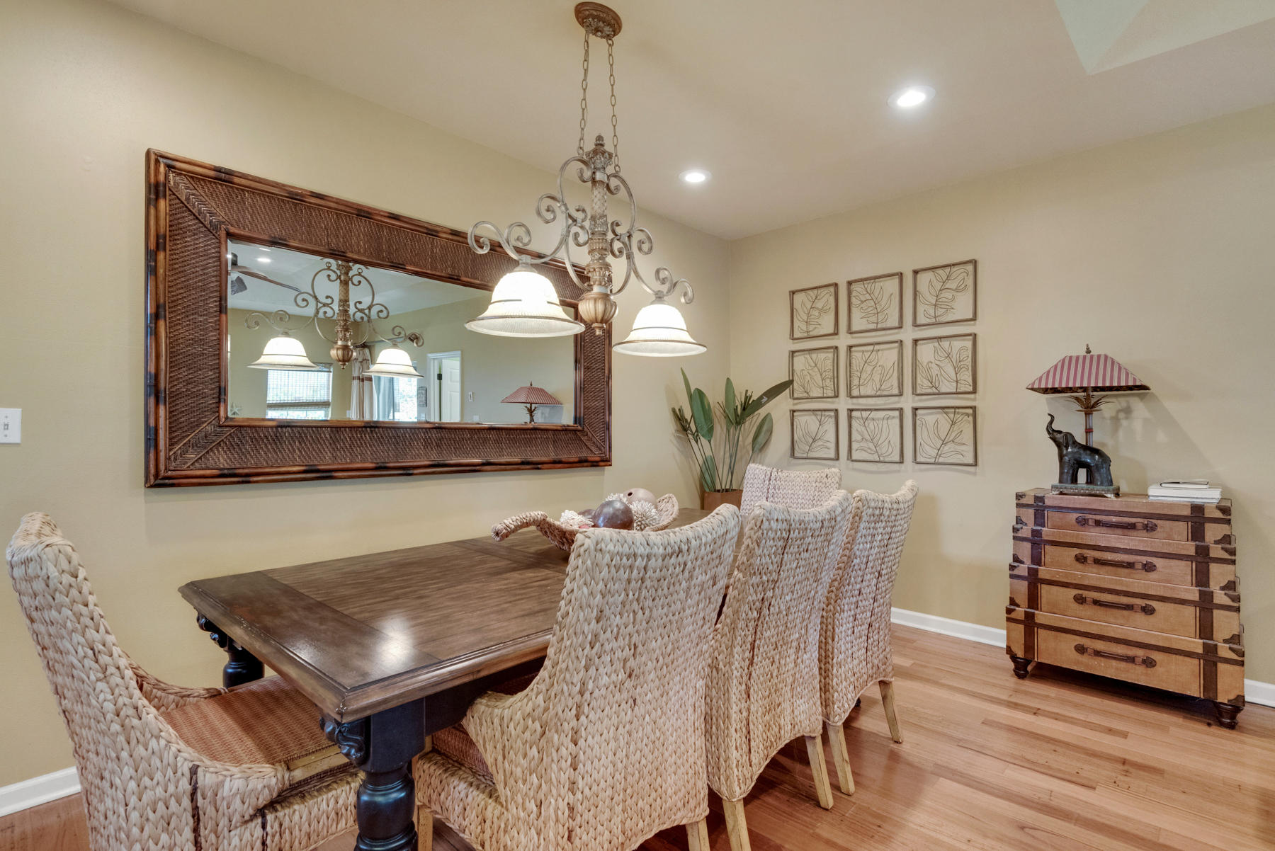 PORT OF CALL - Residential