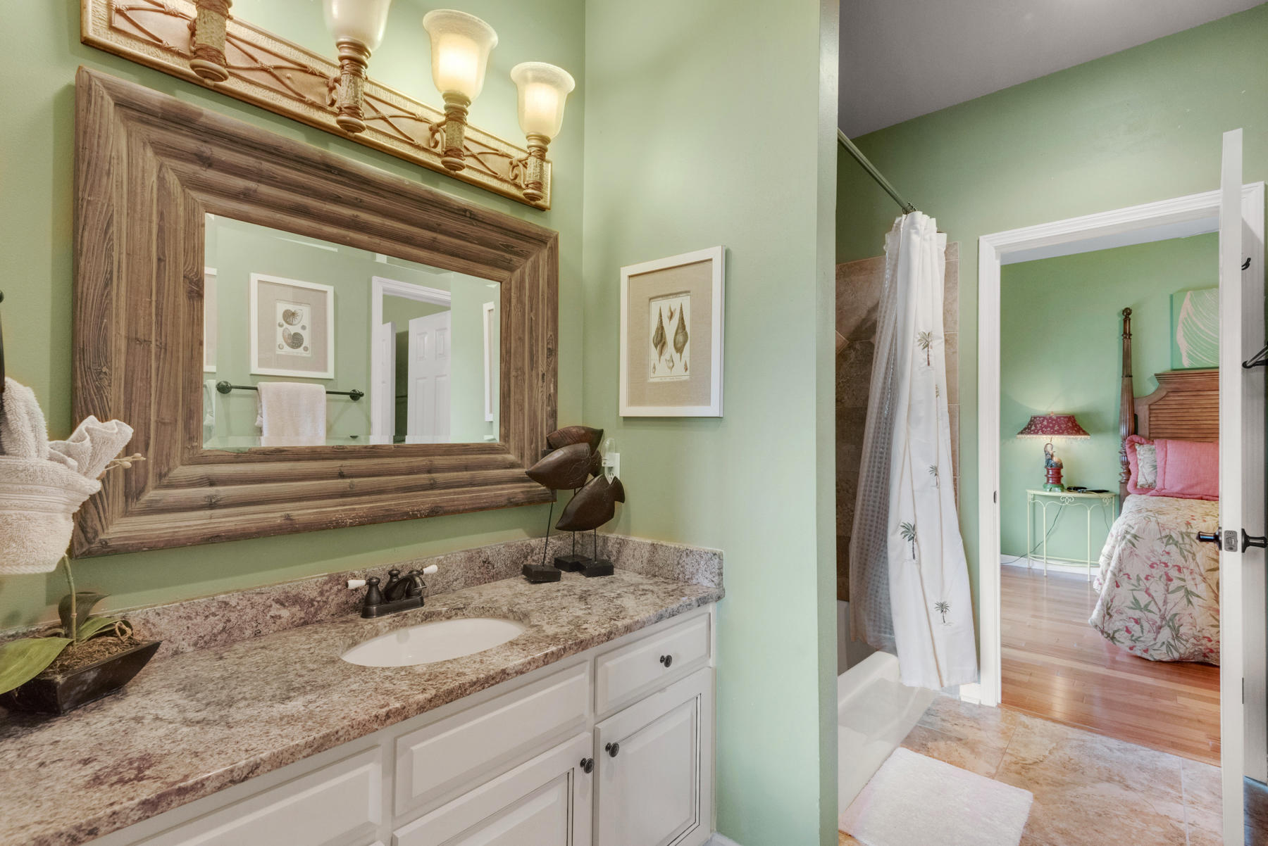 PORT OF CALL - Residential