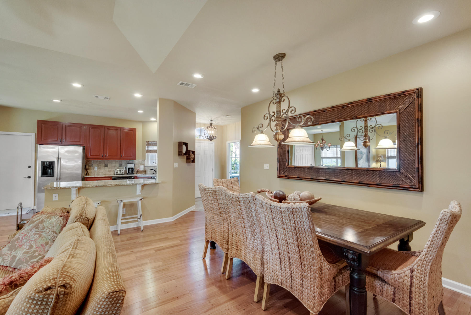 PORT OF CALL - Residential