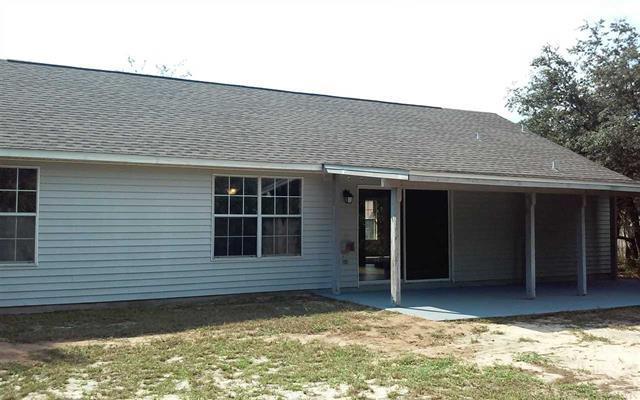 COUNTRY BREEZE ESTATES - Residential