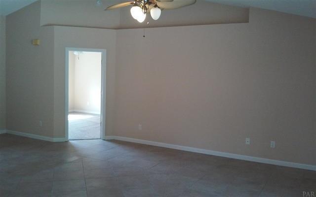 COUNTRY BREEZE ESTATES - Residential