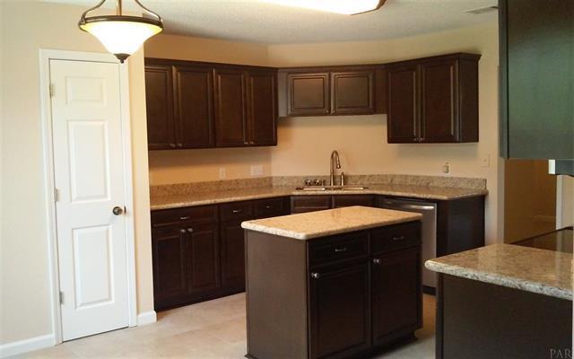 COUNTRY BREEZE ESTATES - Residential