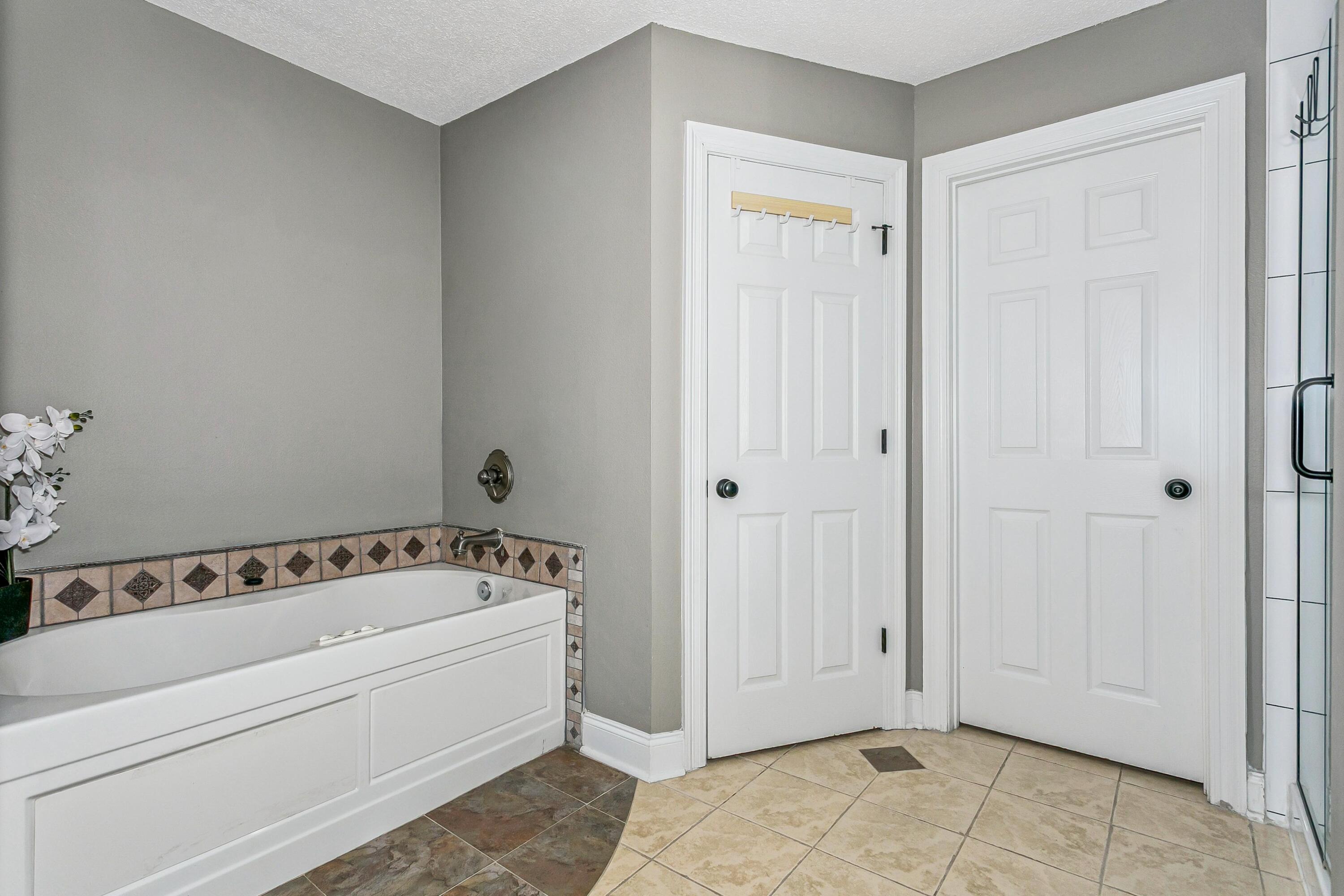 NORTHVIEW ESTATES - Residential