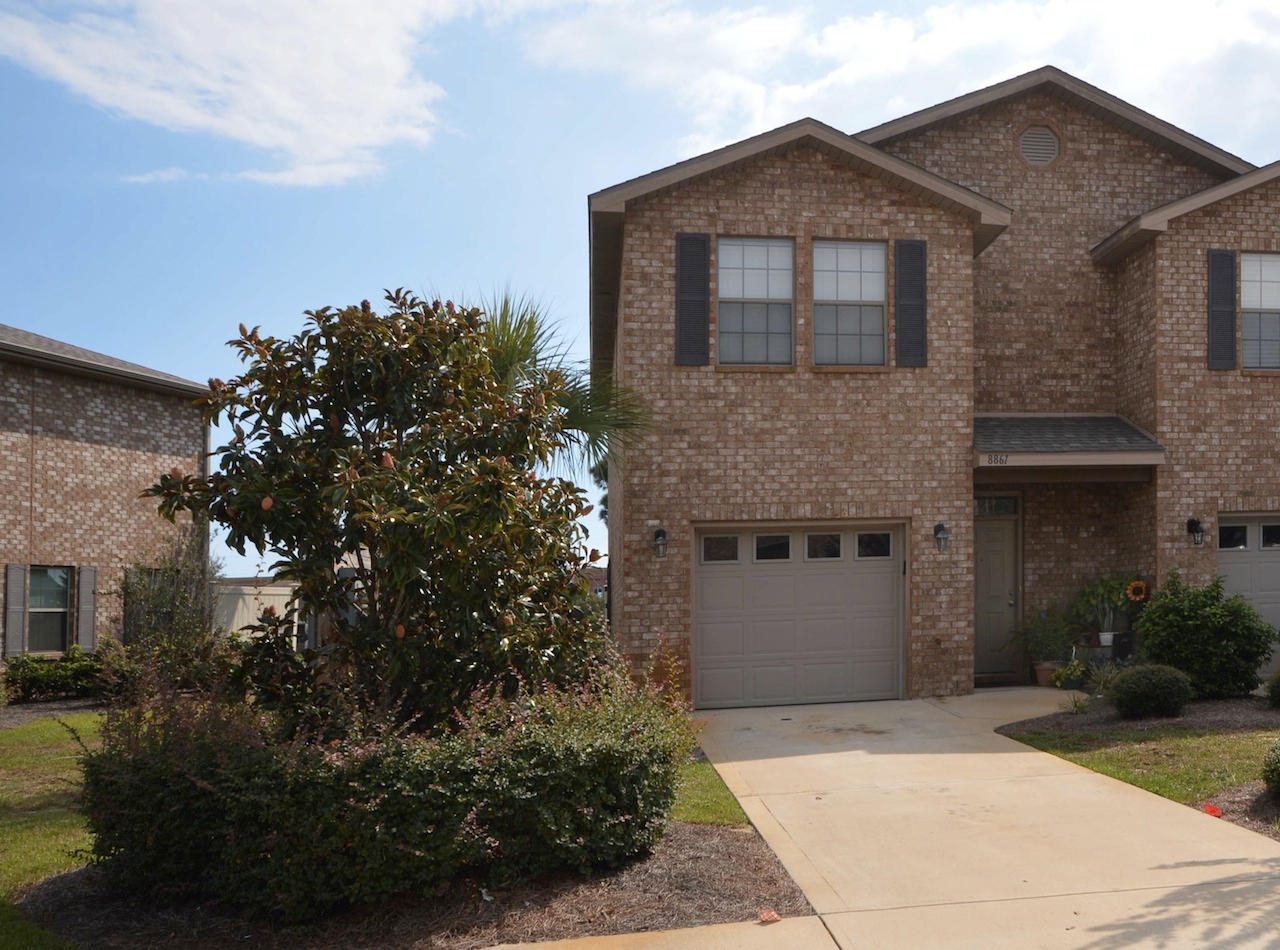 RESERVE POINTE - Residential