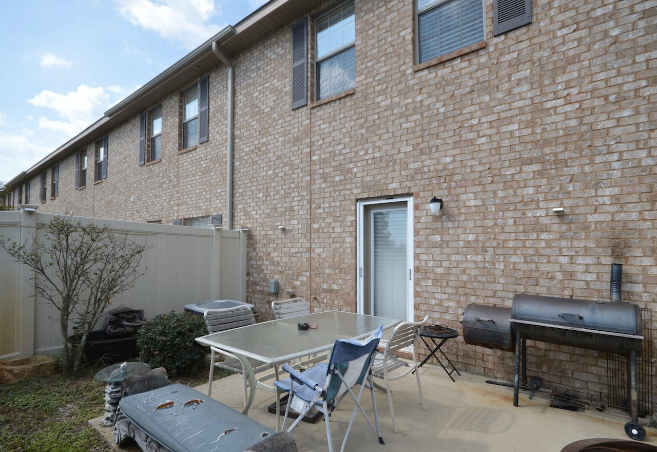 RESERVE POINTE - Residential