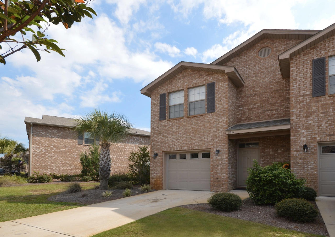 RESERVE POINTE - Residential