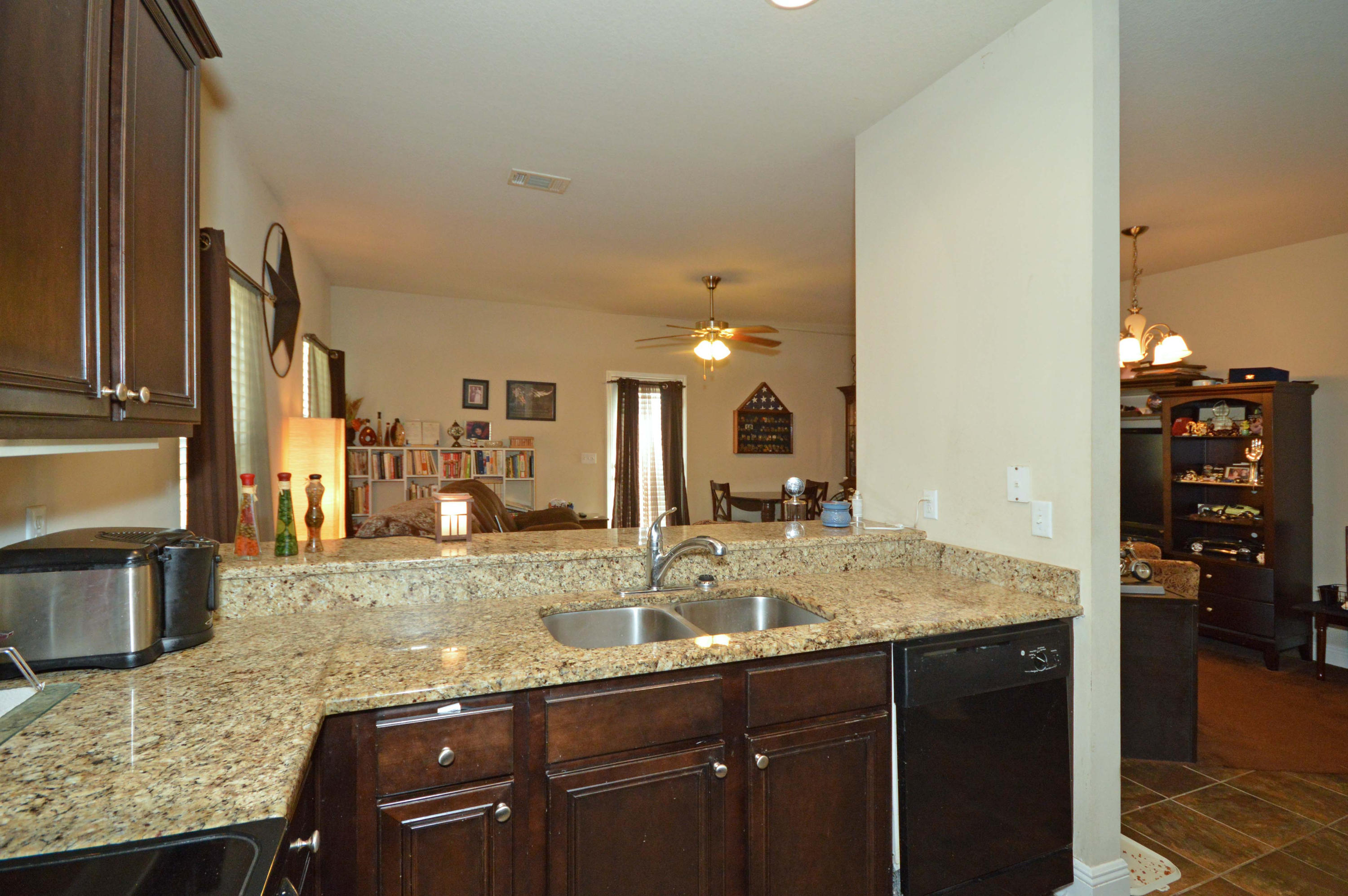 RESERVE POINTE - Residential