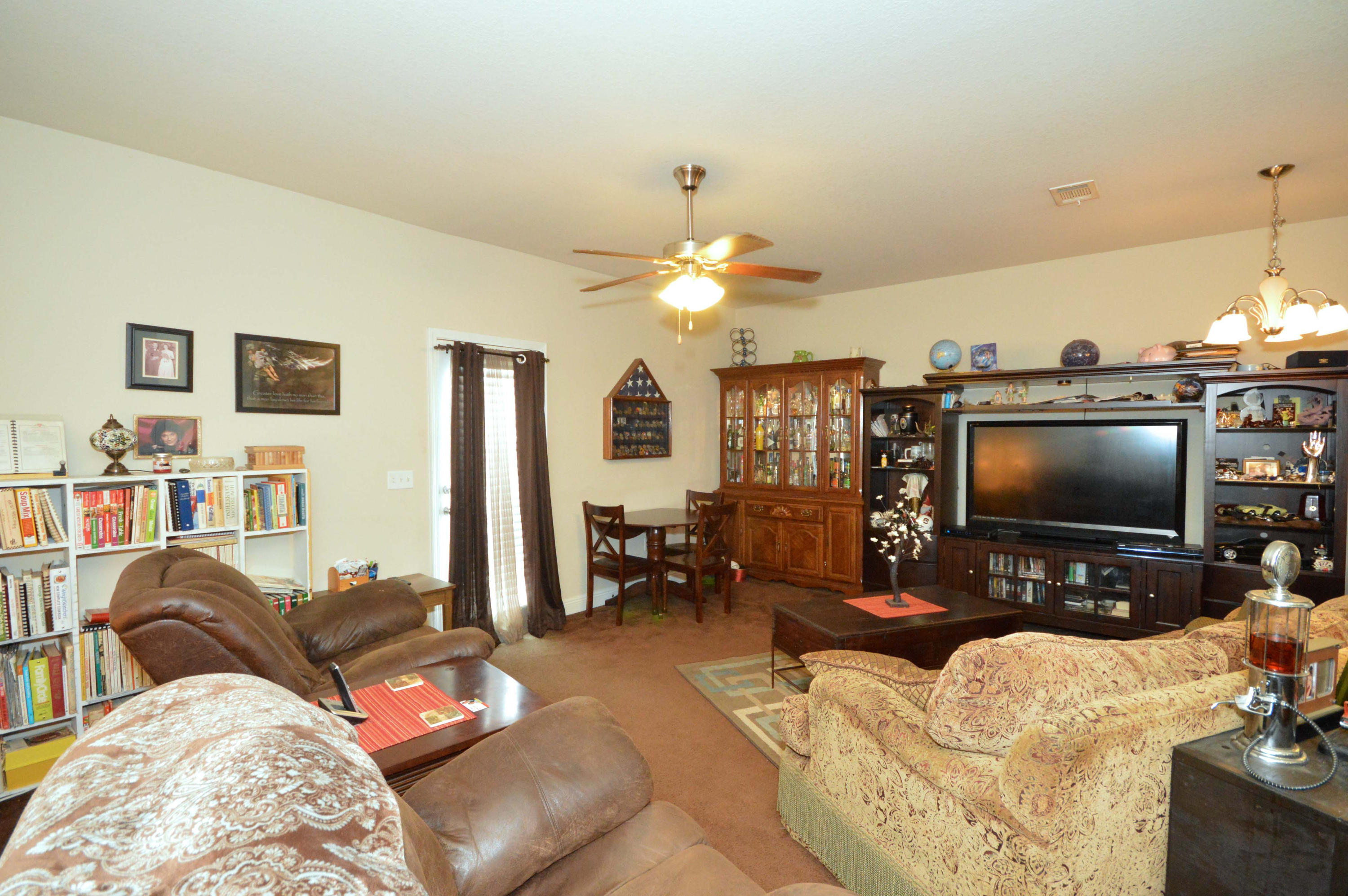 RESERVE POINTE - Residential