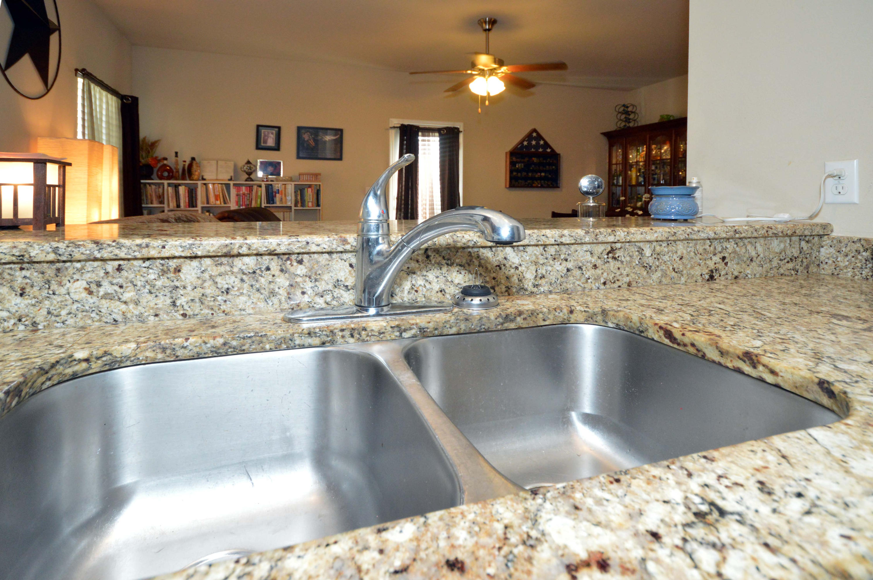 RESERVE POINTE - Residential