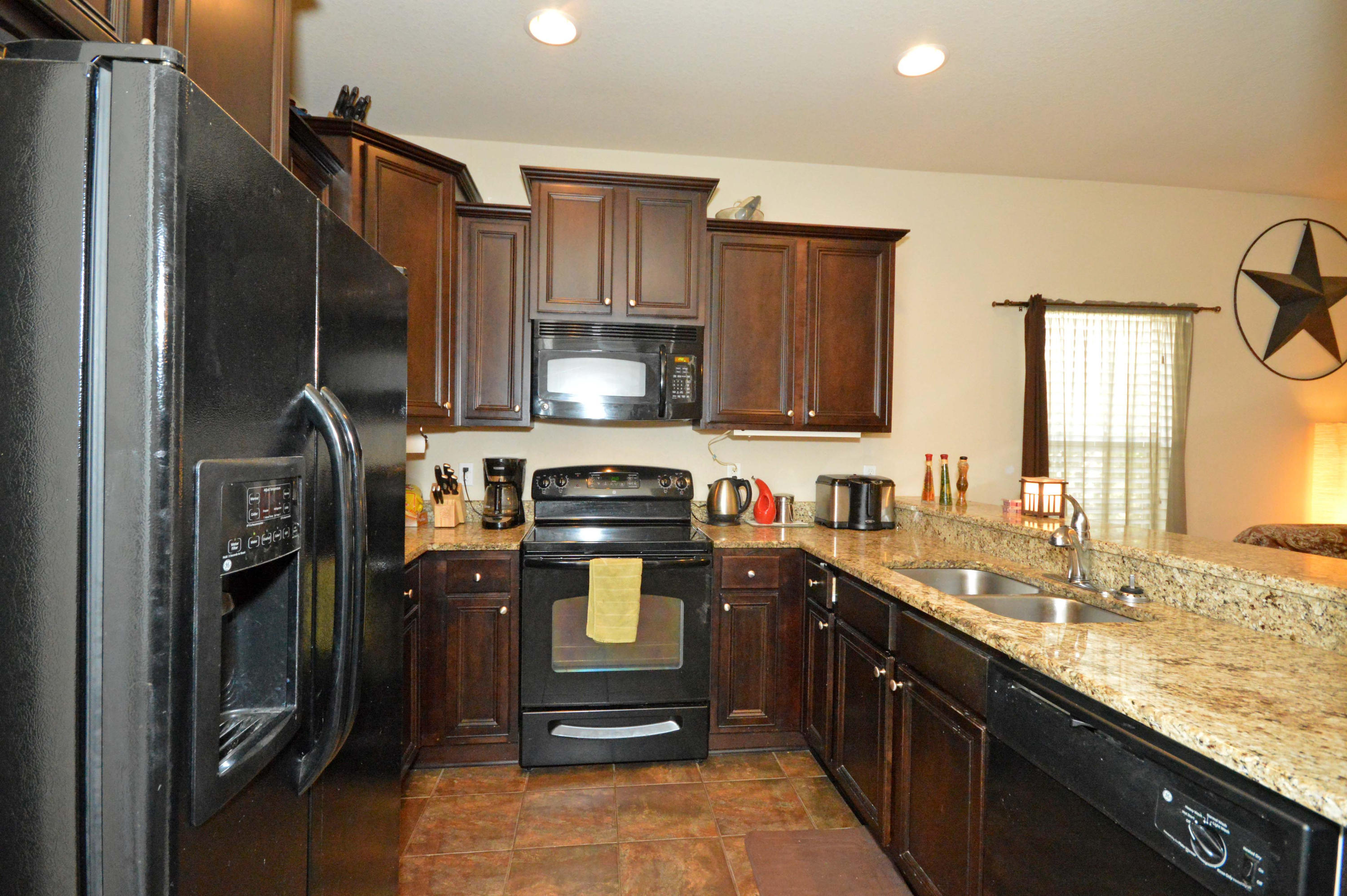 RESERVE POINTE - Residential