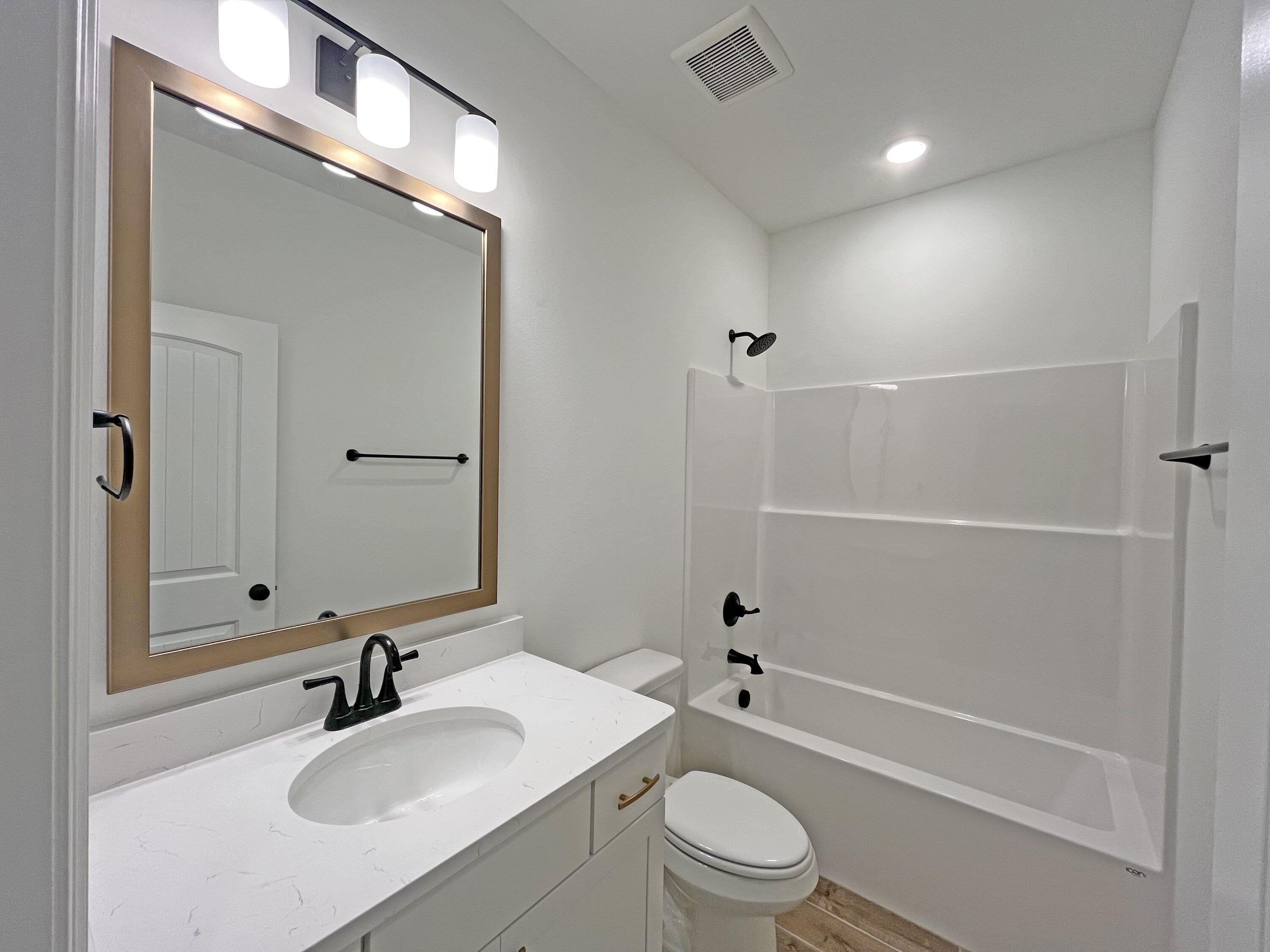 HAMMOCK BAY - BIRD SONG - Residential