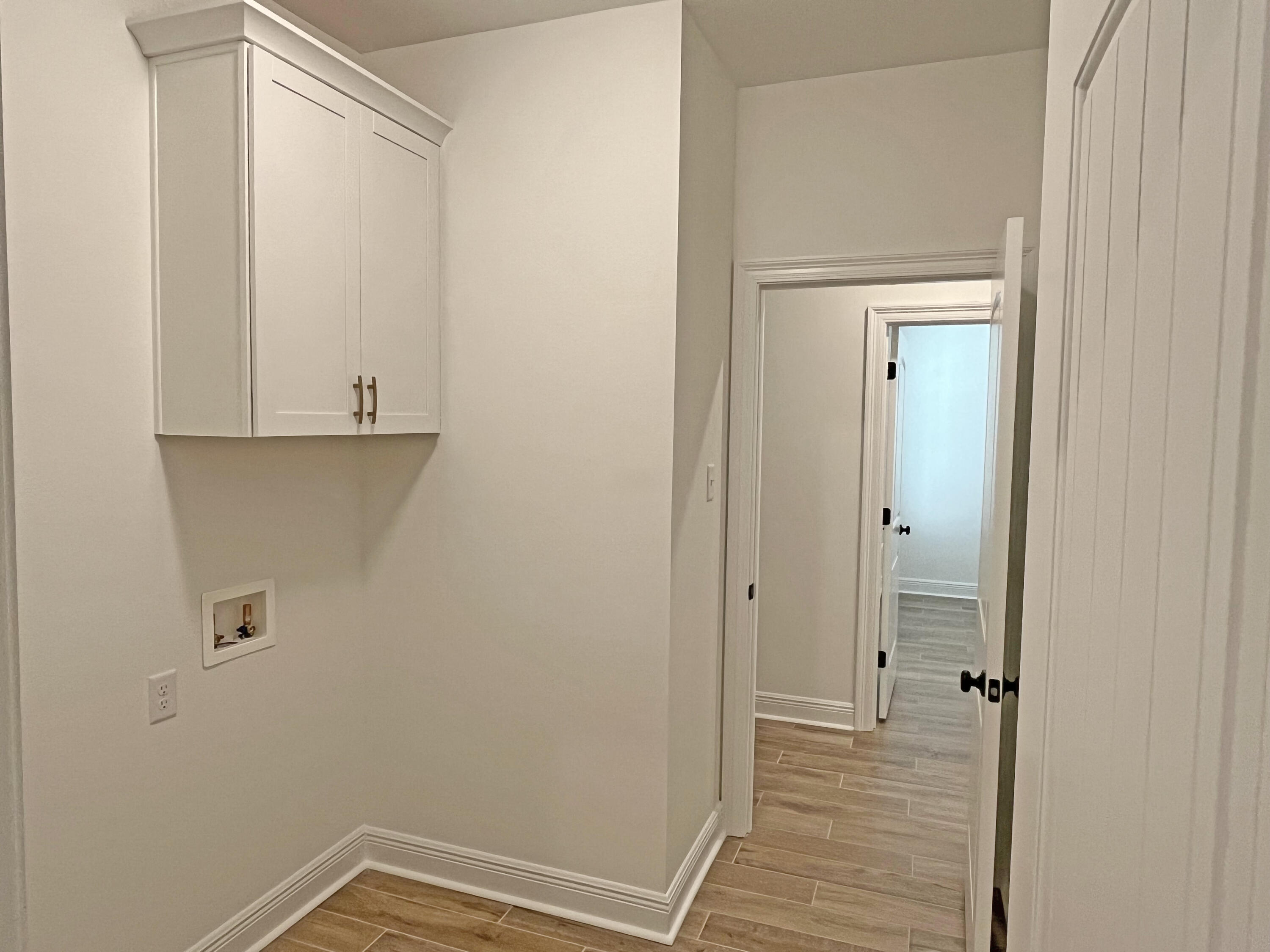 HAMMOCK BAY - BIRD SONG - Residential