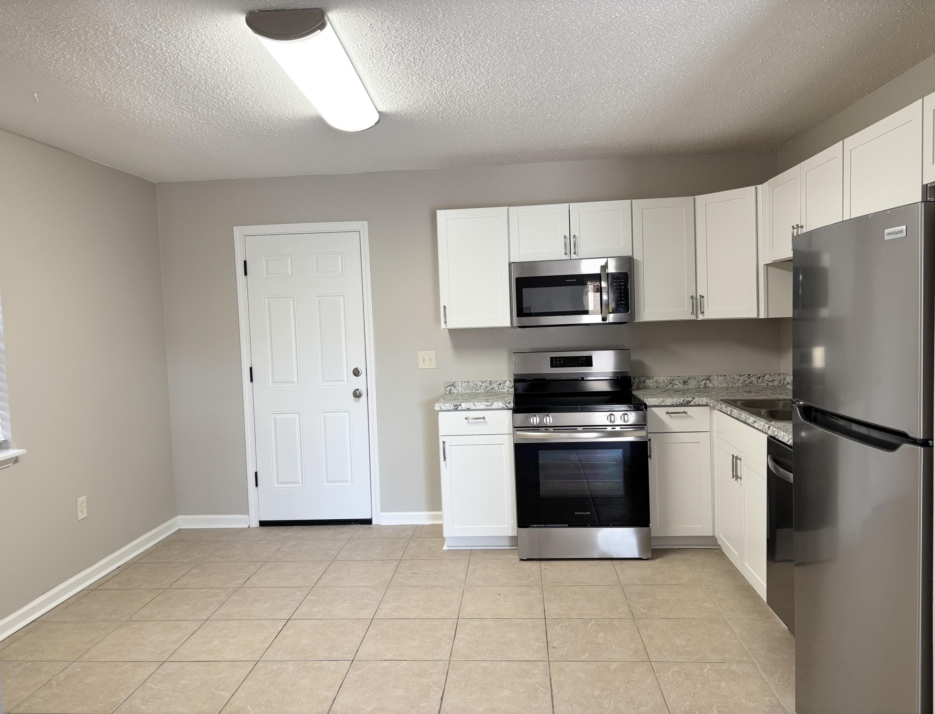 UNRECORDED SUBDIVISION - Residential Lease