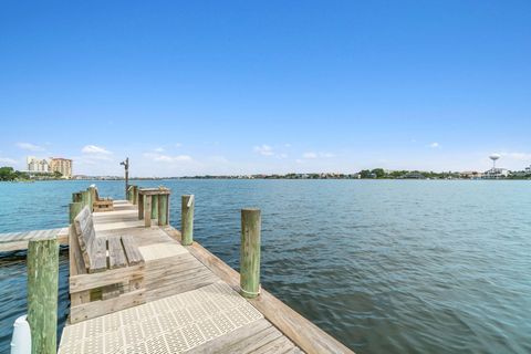 A home in Fort Walton Beach