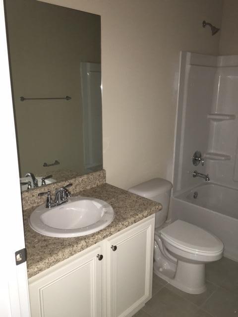 AUTUMN WOODS - Residential