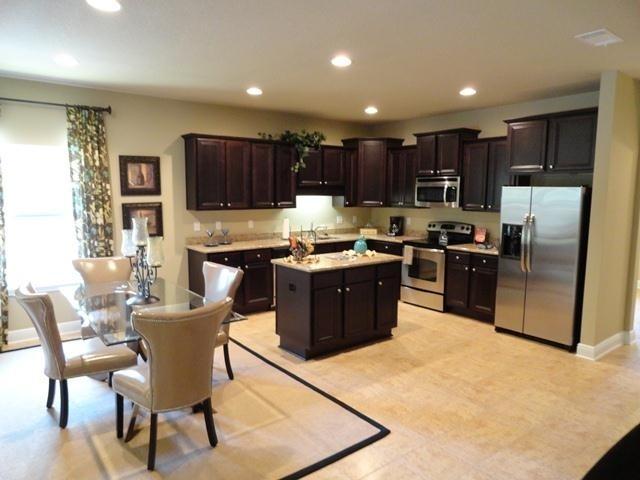 AUTUMN WOODS - Residential