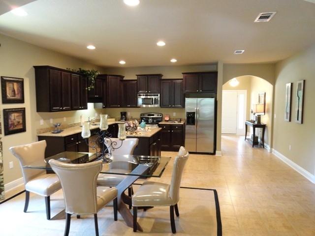 AUTUMN WOODS - Residential