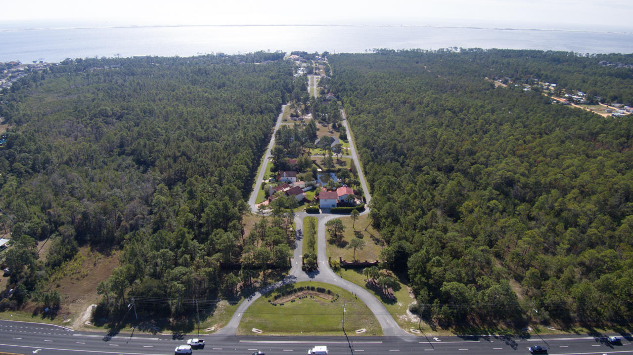 SMUGGLERS COVE - Land