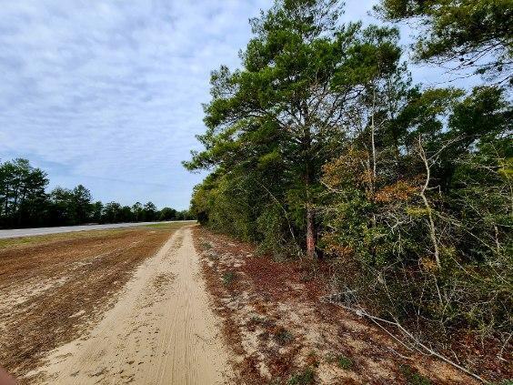 NO RECORDED SUBDIVISION - Land