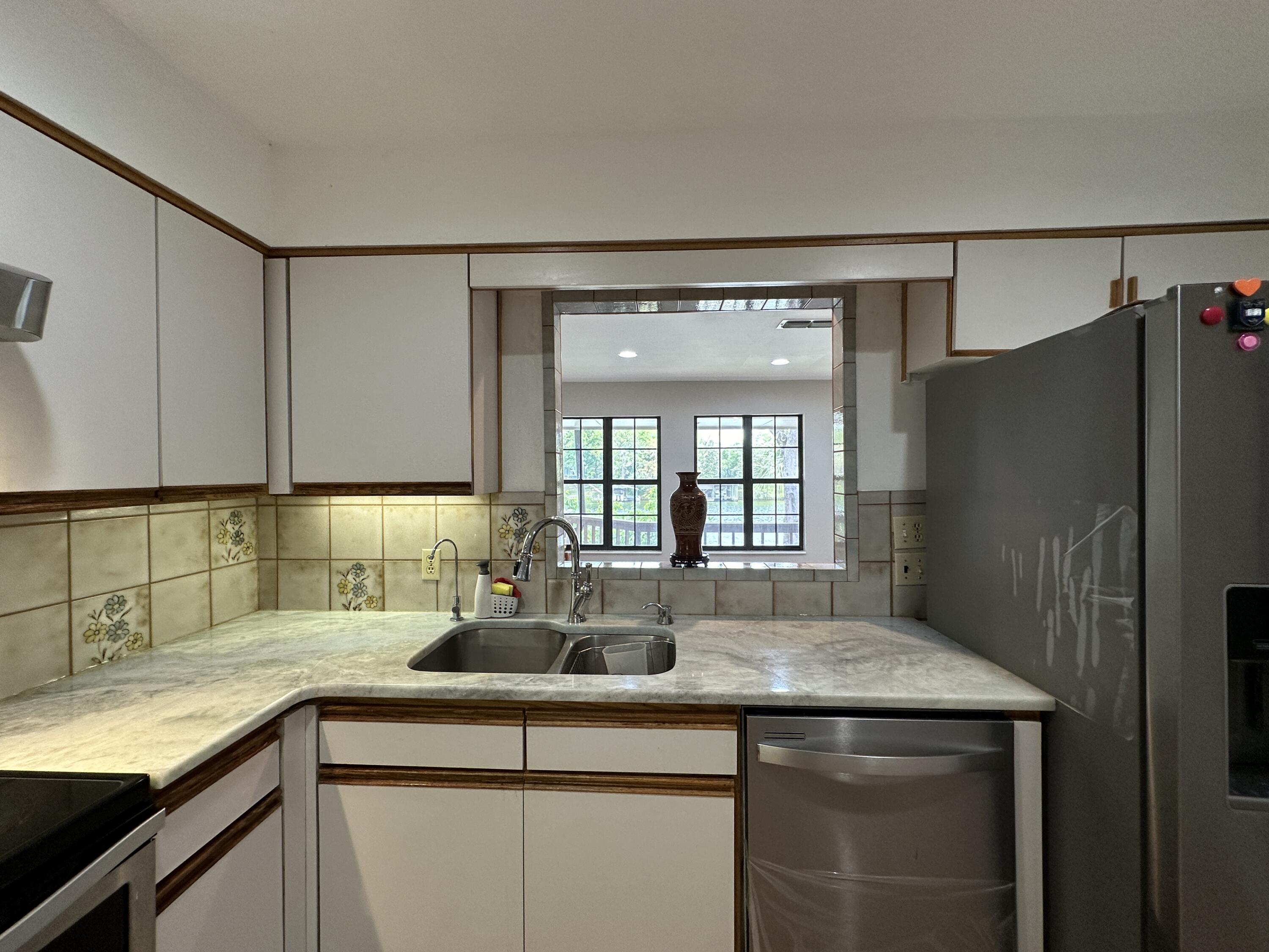 SHARON POINT ESTATES - Residential Lease