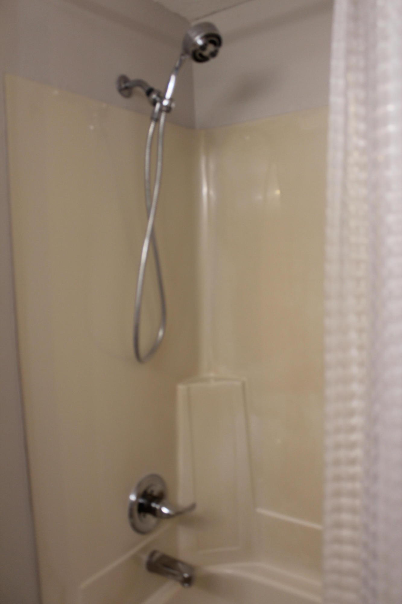 PIRATES BAY PH 1 - Residential