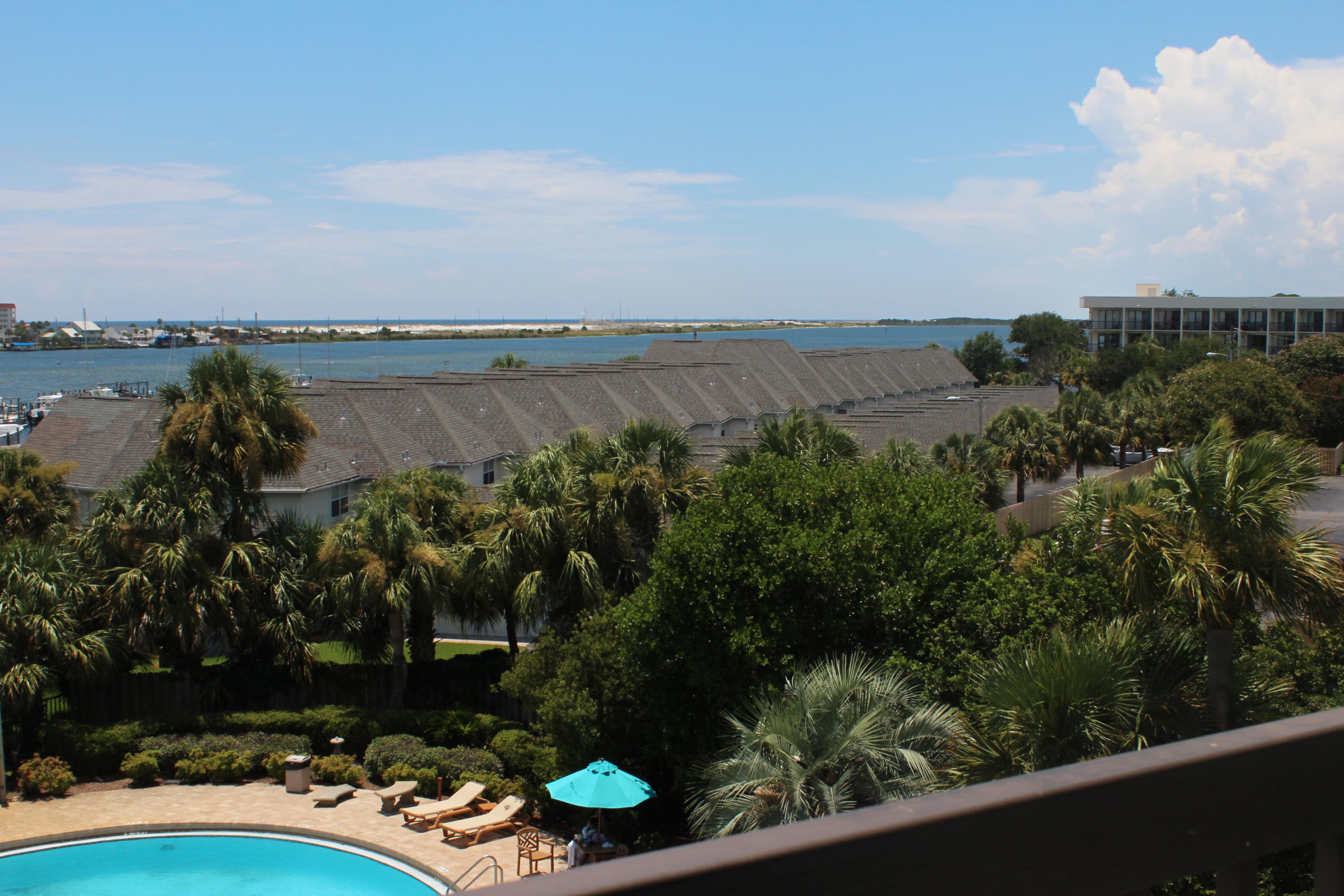 PIRATES BAY PH 1 - Residential