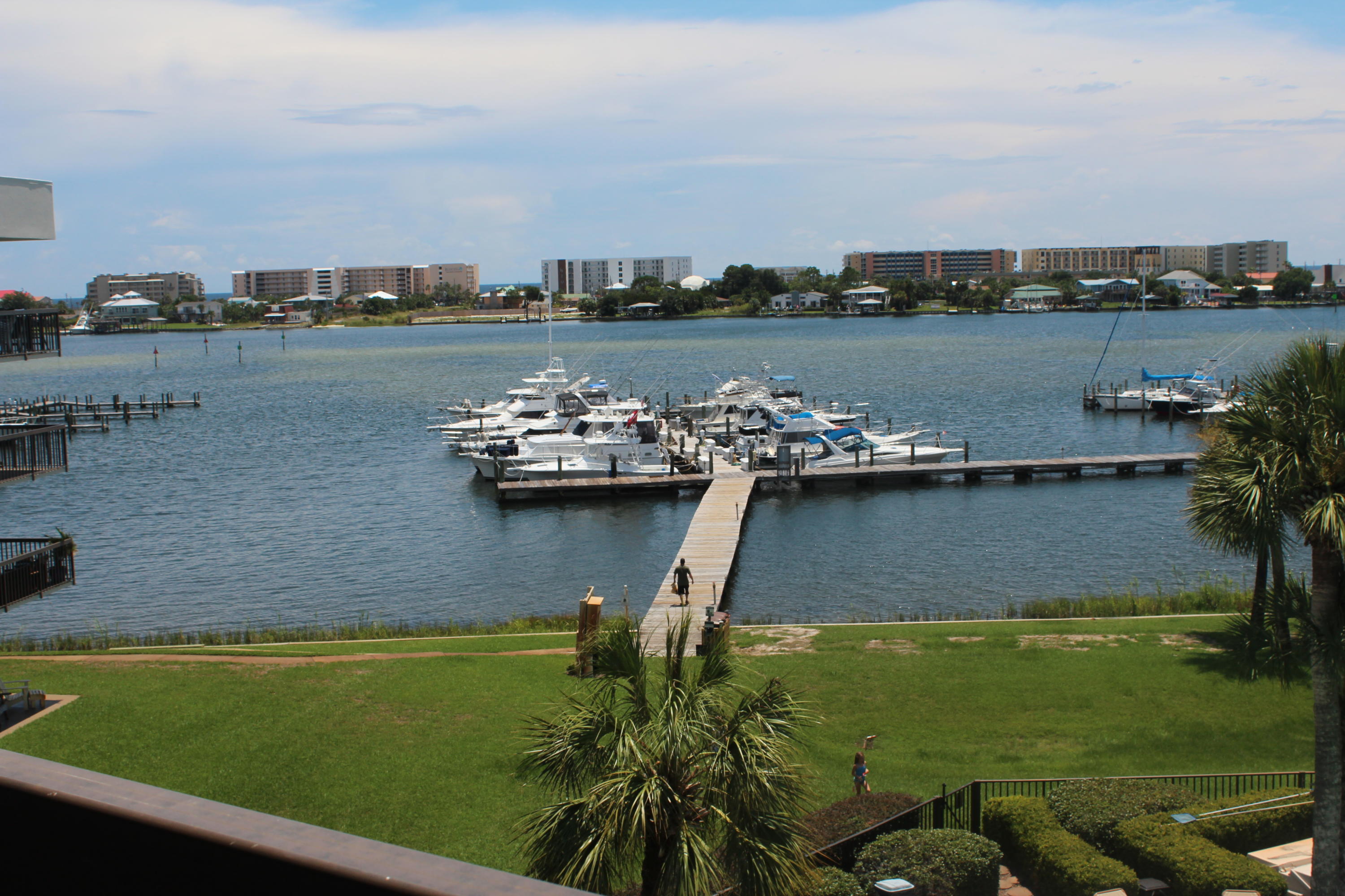 PIRATES BAY PH 1 - Residential