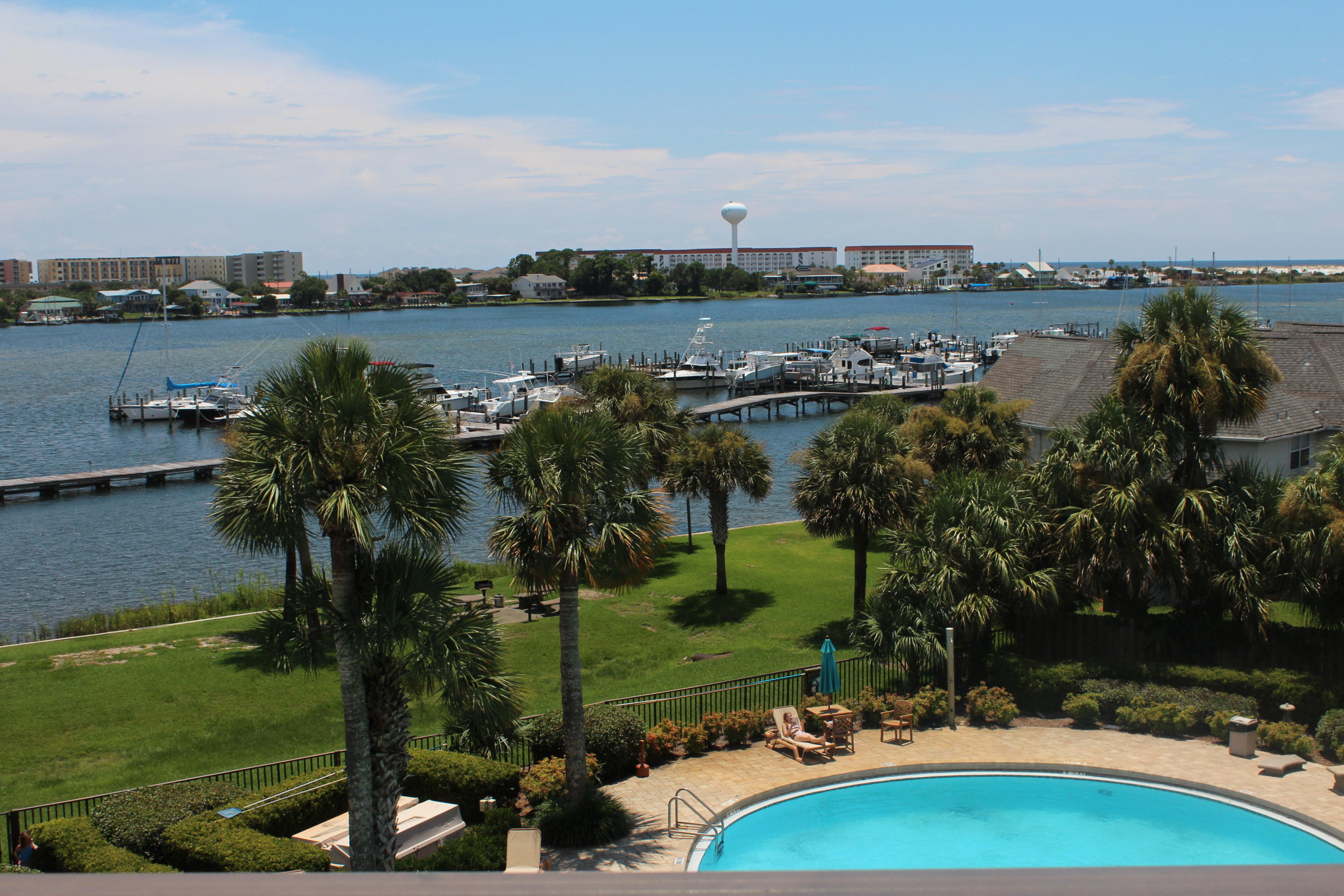 PIRATES BAY PH 1 - Residential