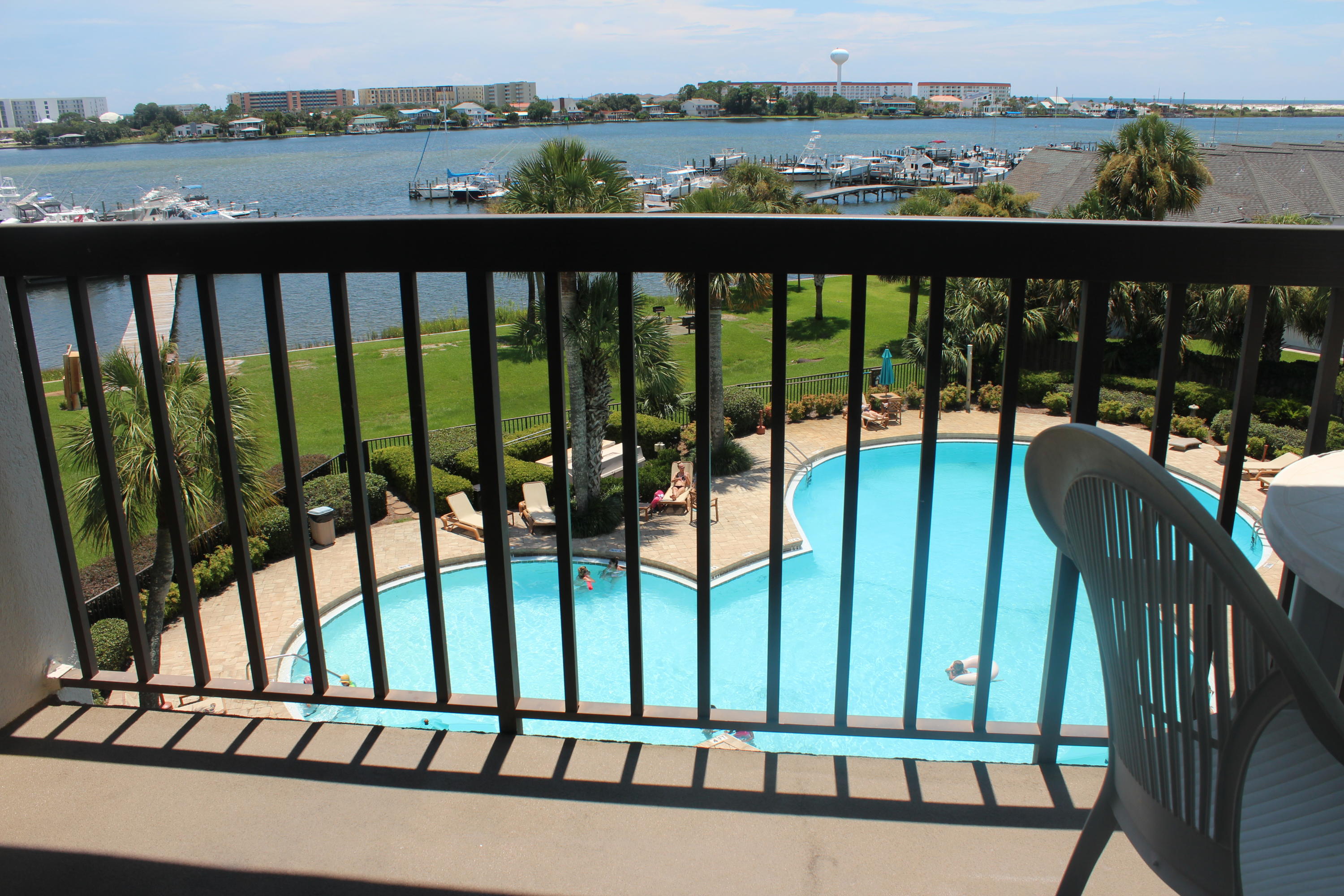 PIRATES BAY PH 1 - Residential