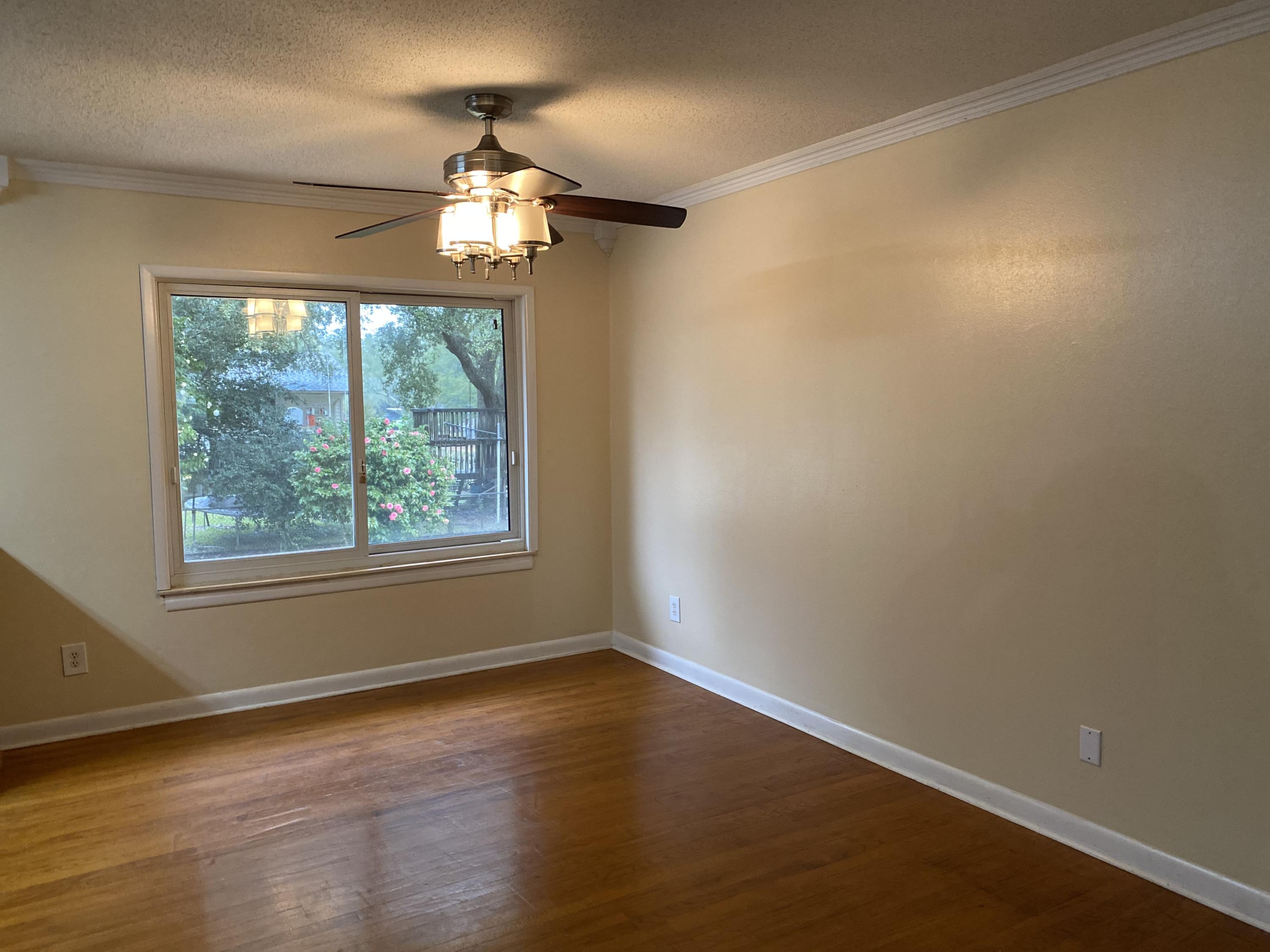 CHELSEA WOODS - Residential