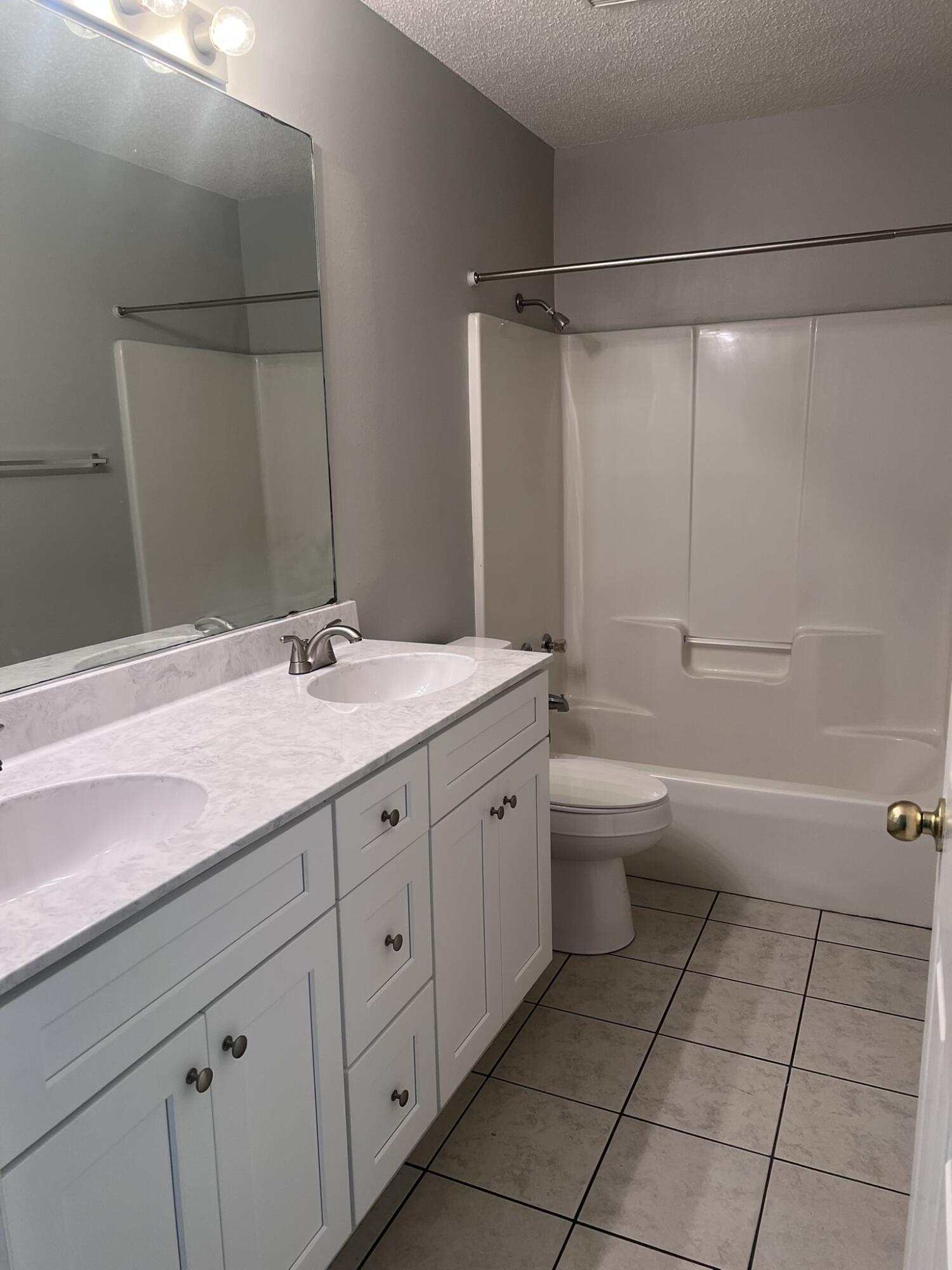 CHEROKEE BEND S/D - Residential Lease