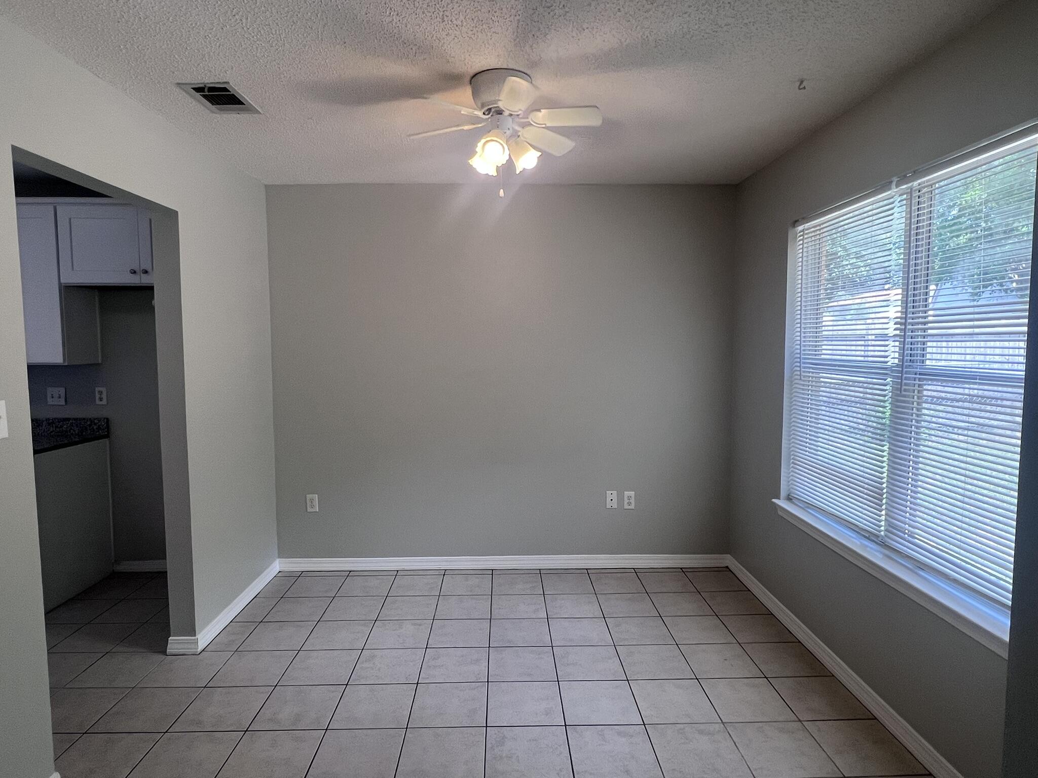 CHEROKEE BEND S/D - Residential Lease
