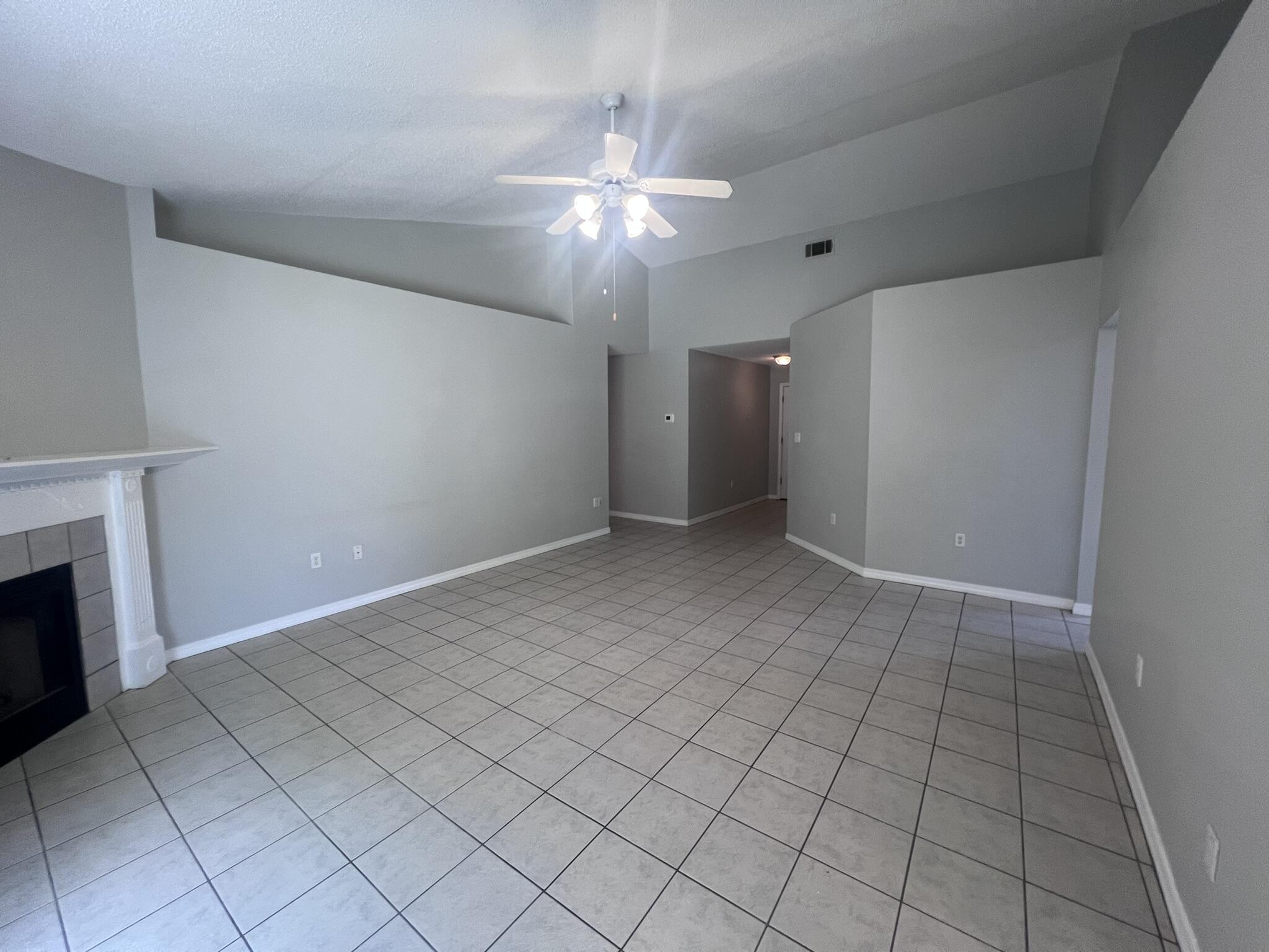 CHEROKEE BEND S/D - Residential Lease