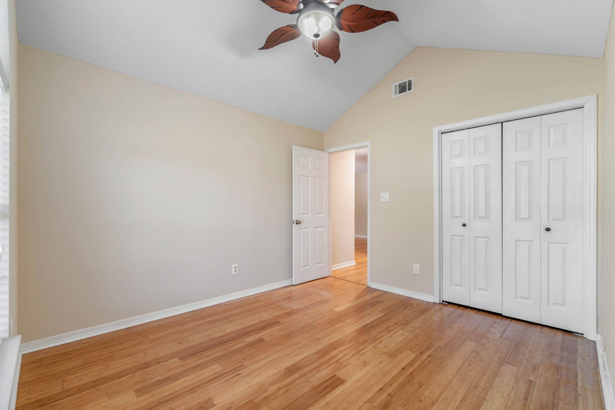 WYNNEHAVEN BEACH ESTATES - Residential