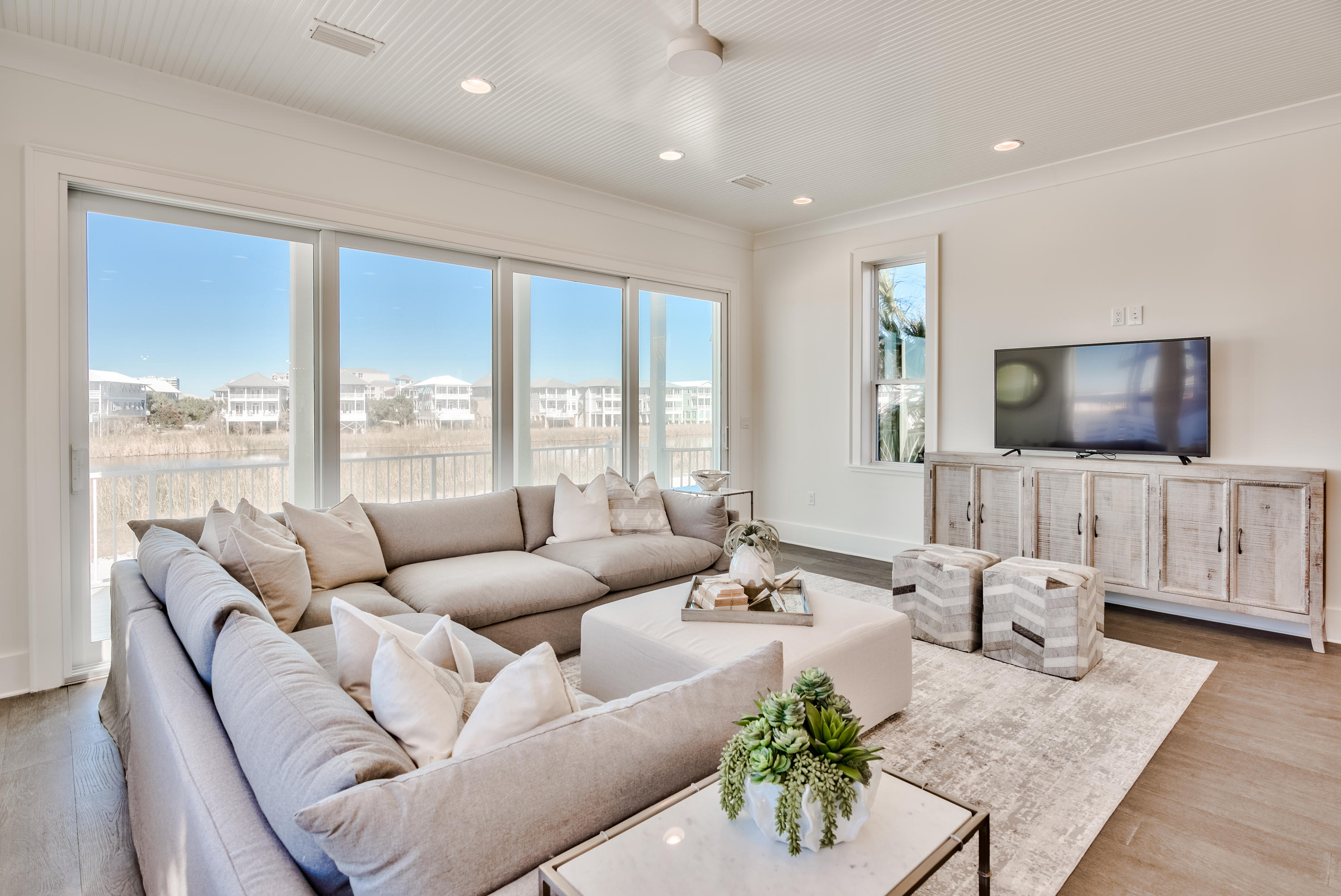 DESTIN POINTE - Residential
