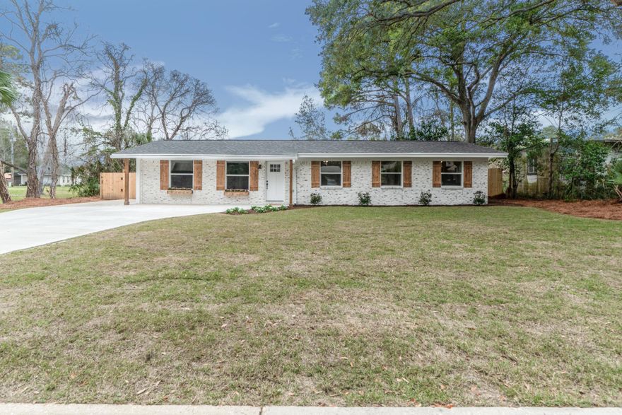 Stunning transformation of an Elliott Point home just a -1/2 block to Ferry Park & Elliott Point Elementary & a few blocks to the Fort Walton Beach Yacht Club & the Bay. This is not your typical flip house. This home has undergone an extensive transformation & is virtually new! The sellers did not overlook any details. Most renovators or flippers skip over the extra items such as the yard, driveway, gutters or windows & doors. However, these owners have done it all & poured their heart and soul into this renovation to make sure it was perfect.This charming whitewashed brick cottage features 4 bedrooms/2 bathrooms and a lovely open concept floorplan. On the interior, you will find a beautiful complete remodel with new 12 mm laminate flooring throughout, brand new double paned insulated