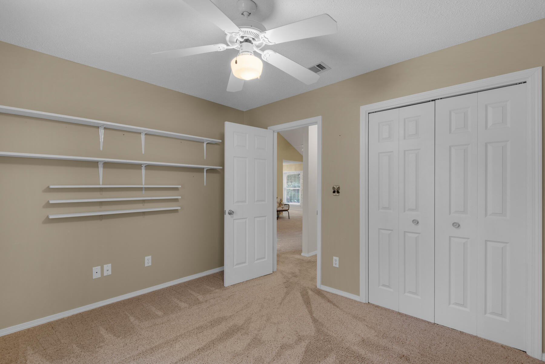 PARKWOOD SQUARE PH 2 - Residential