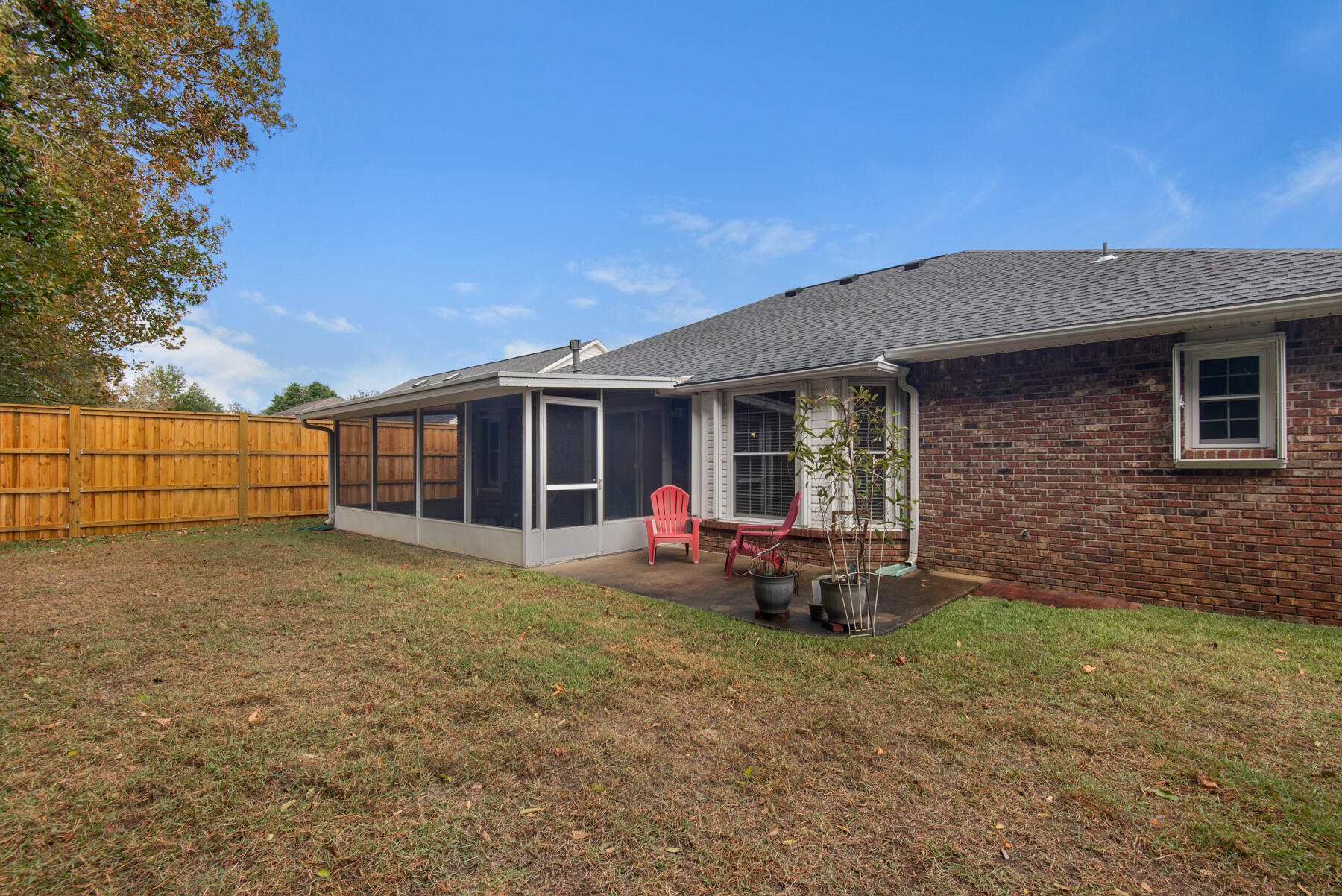 PARKWOOD SQUARE PH 2 - Residential
