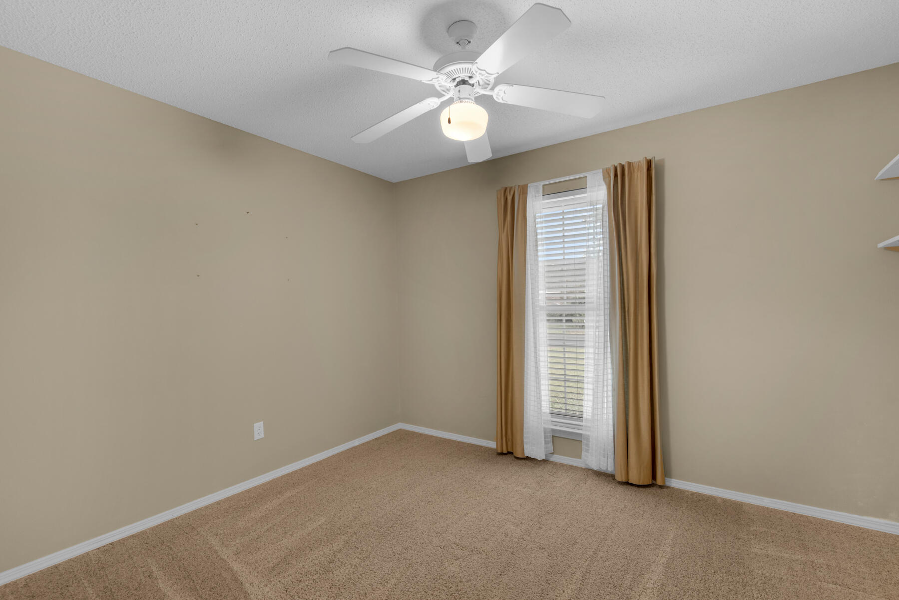 PARKWOOD SQUARE PH 2 - Residential