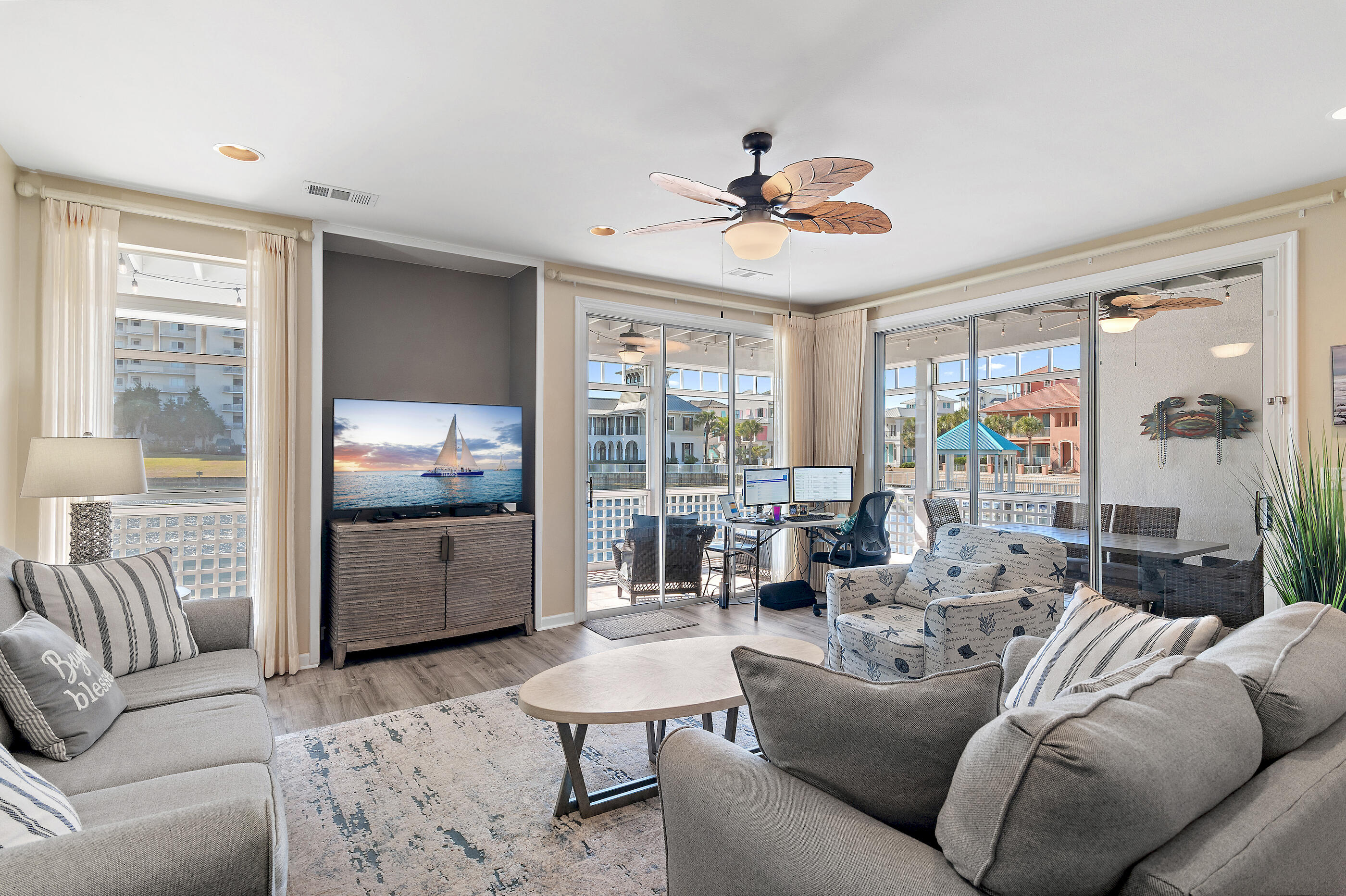 HIDDEN DUNES BEACH VILLAS - Residential