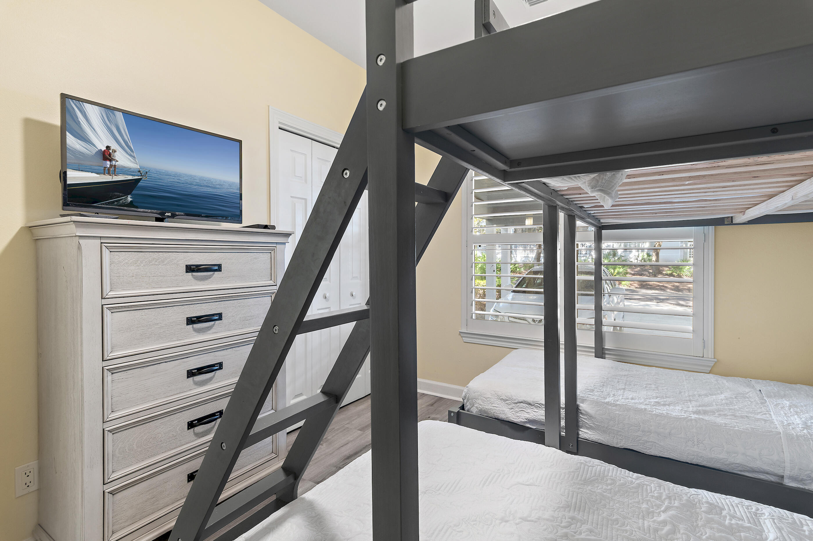 HIDDEN DUNES BEACH VILLAS - Residential