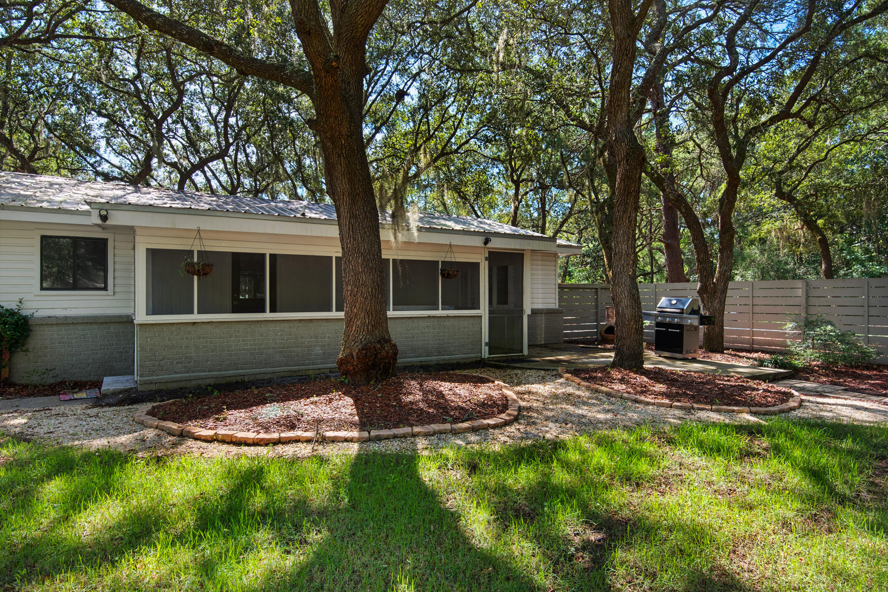 DAUGHETTES AMENDED - Residential