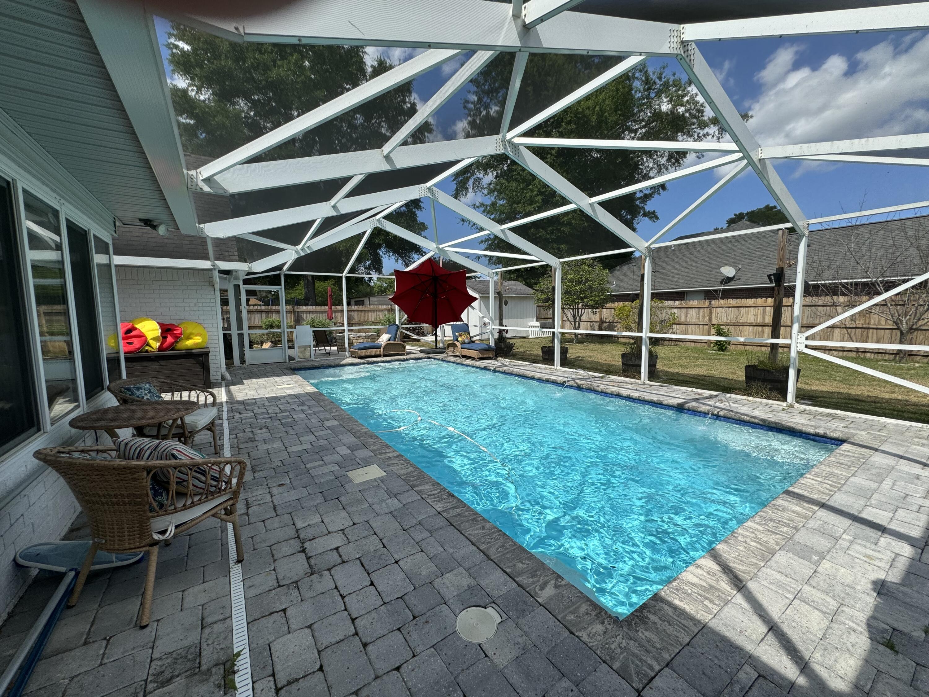 KINGS ROAD - Residential