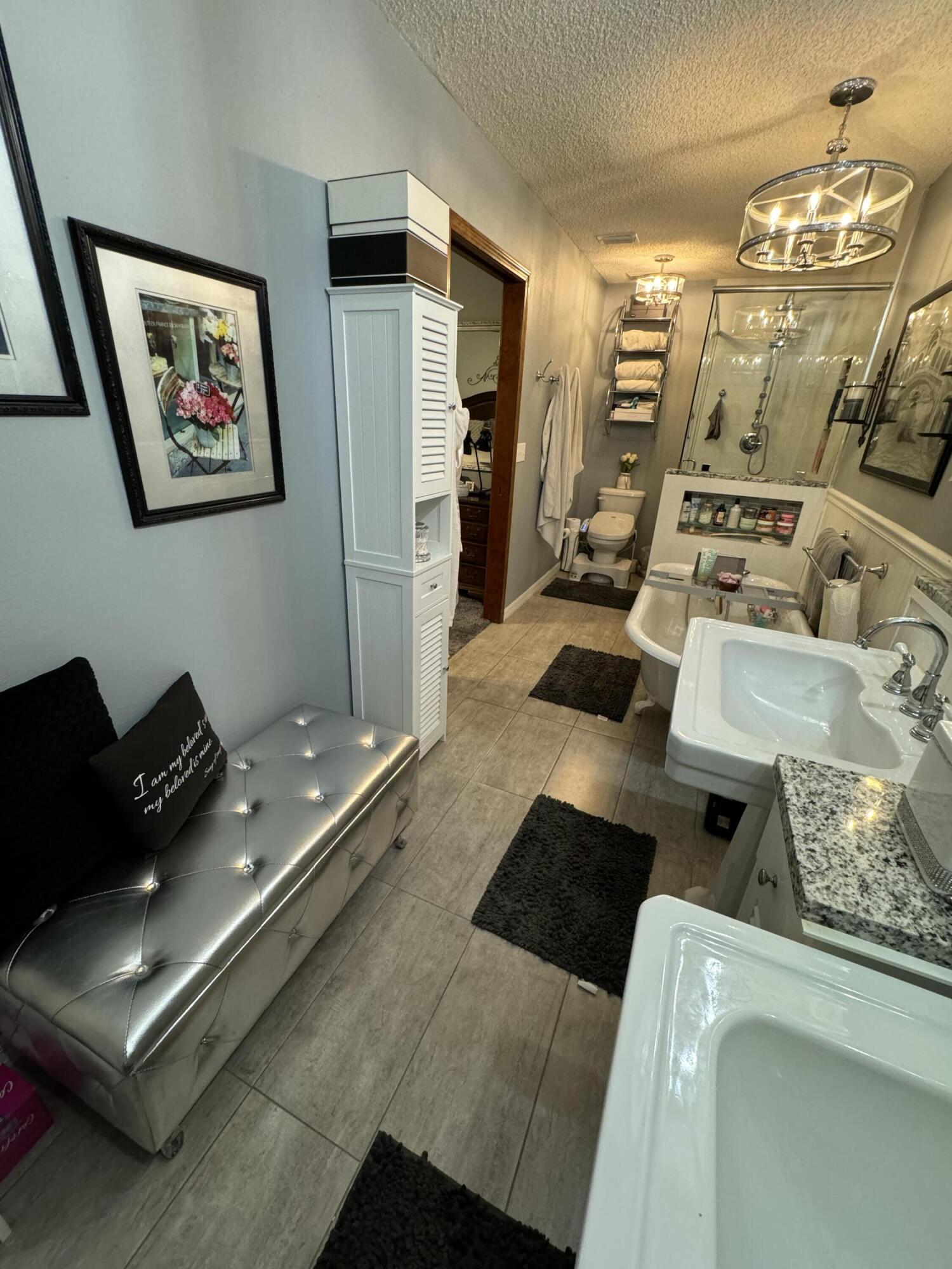 KINGS ROAD - Residential